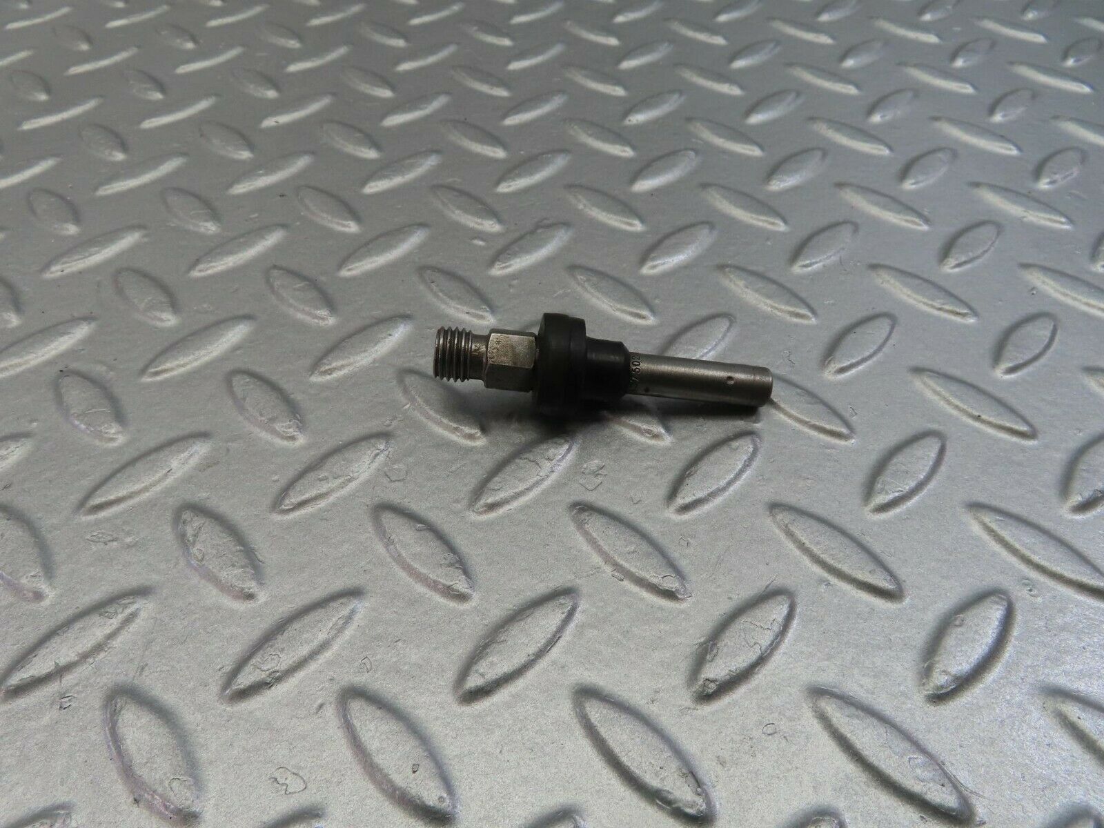 9800 Mercedes-Benz C123 280CE Coupe Fuel Injector Bosch 0437502010