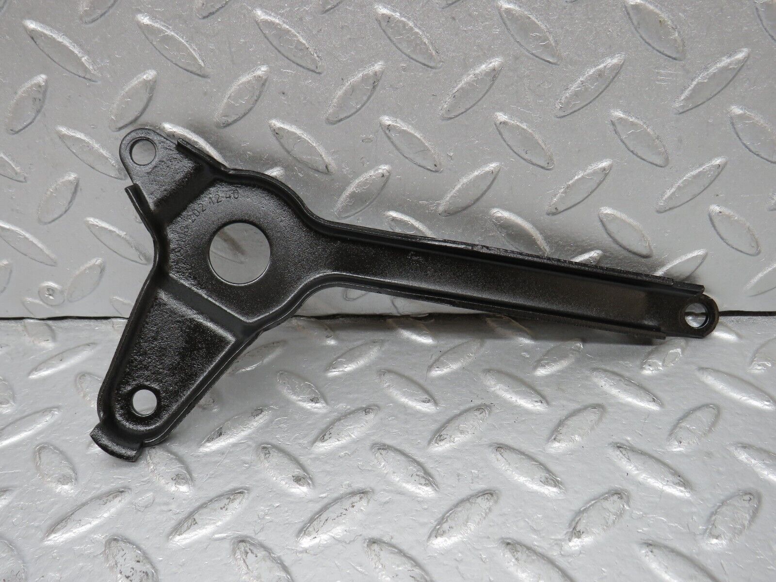 38930 Mercedes-Benz W201 190E 2.6L Belt Tensioner Bracket 1032021240