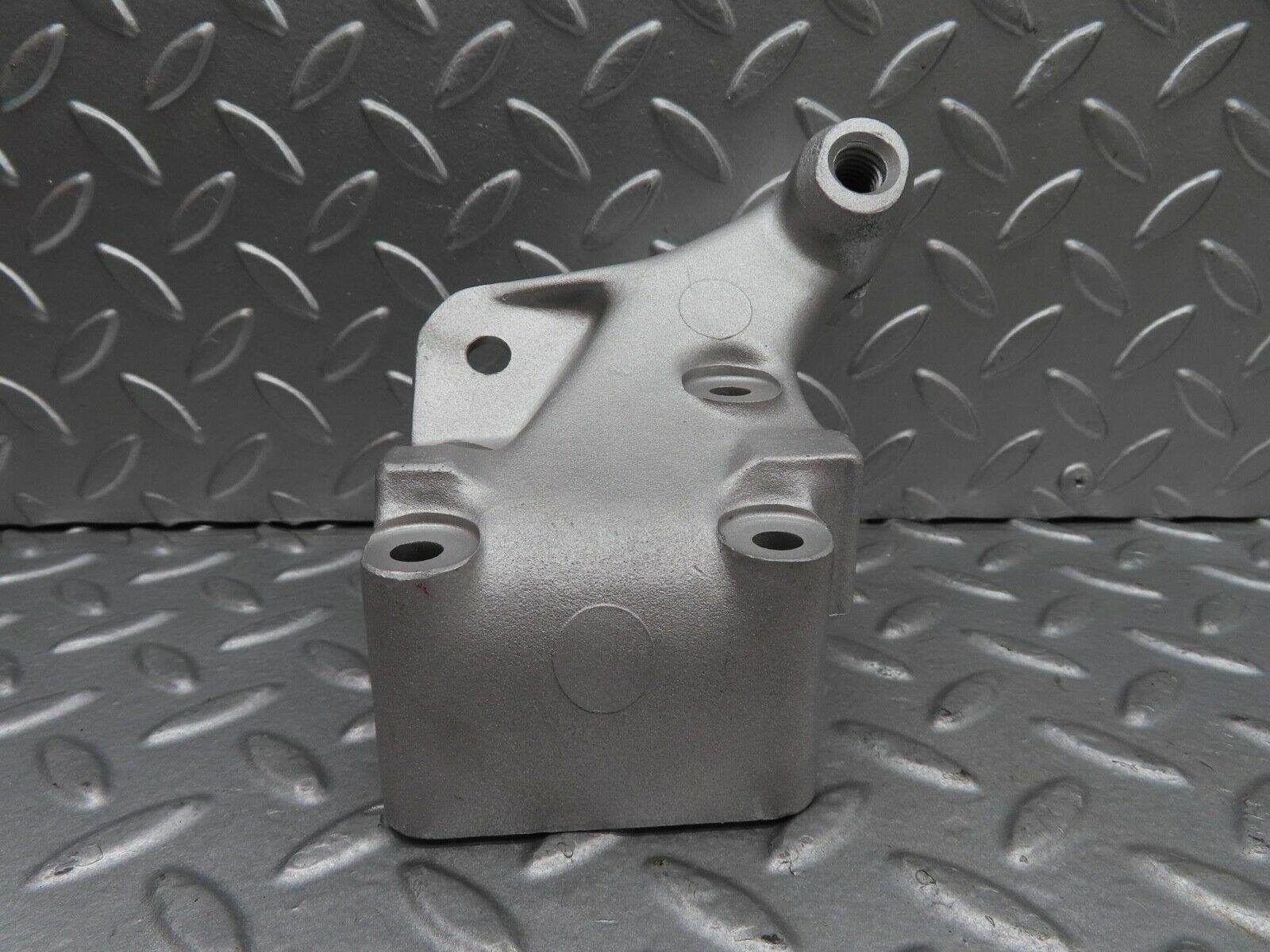 14363 Mercedes-Benz W116 350SE Engine Mount Bracket Right Side 1162232804