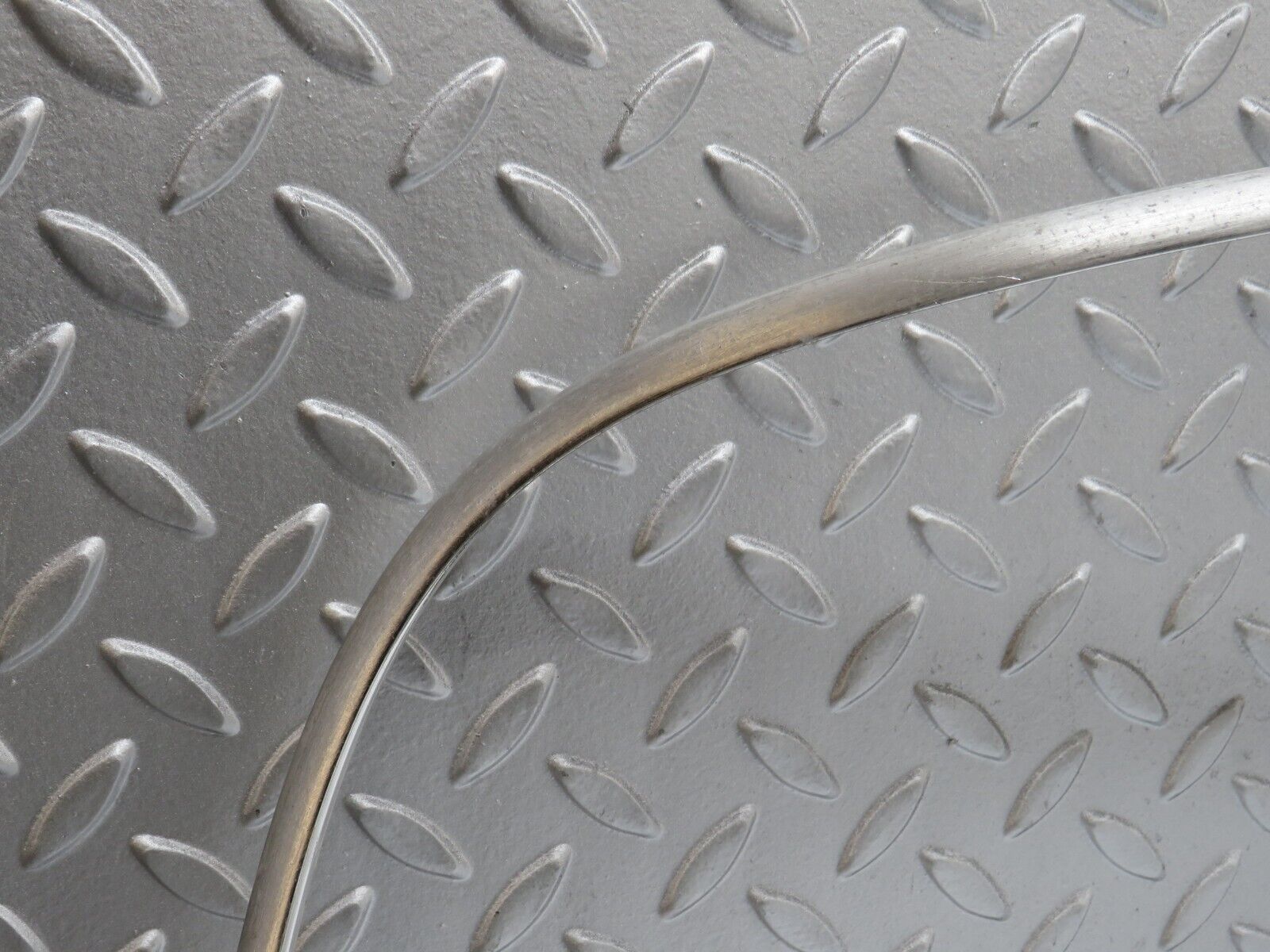 40492 Mercedes-Benz W110 230 Rear Windscreen Chrome Frame