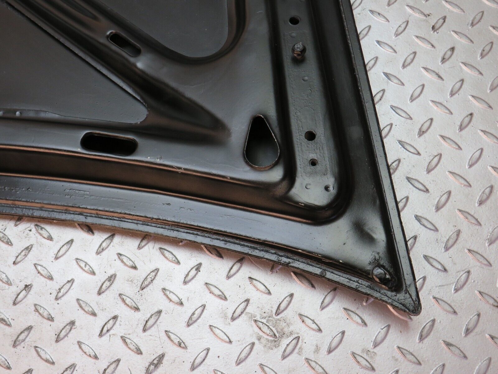 0117 Mercedes-Benz W116 350SE Boot Lid