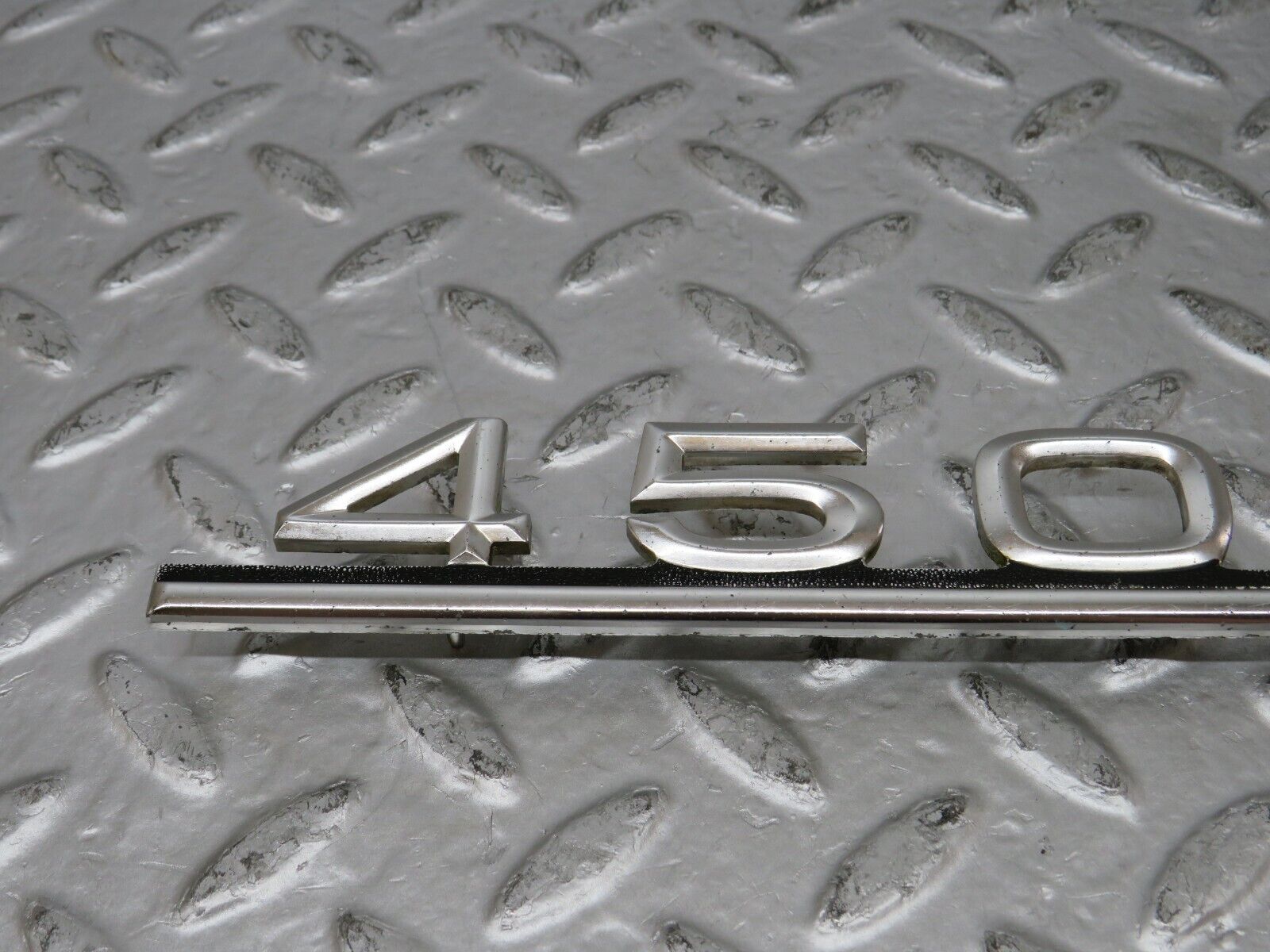 26036 Mercedes-Benz W116 450SE Trunk Badge Emblem 1168171215