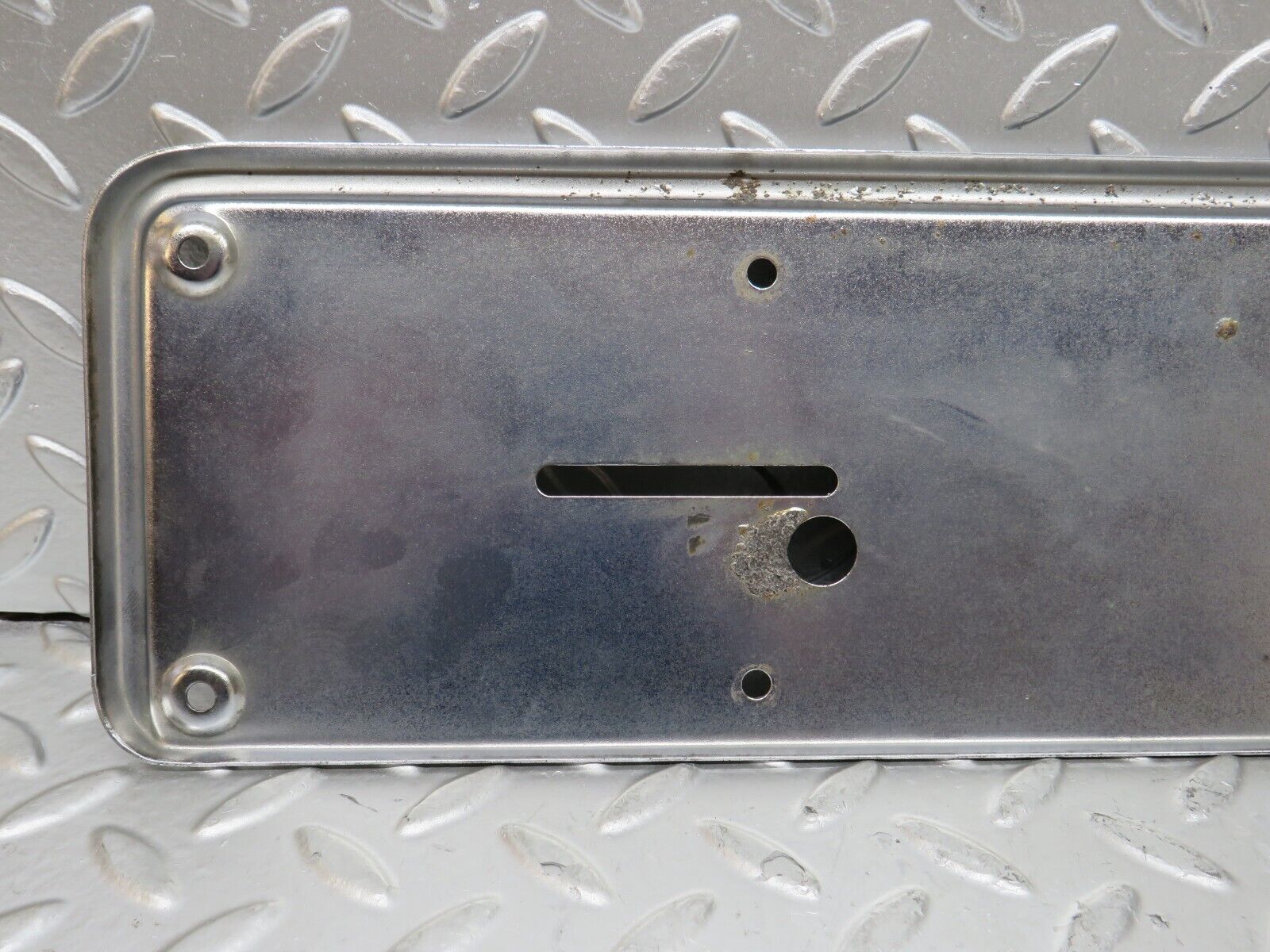 27626 Mercedes-Benz S124 300TE Wagon Rear number Plate Holder Chrome