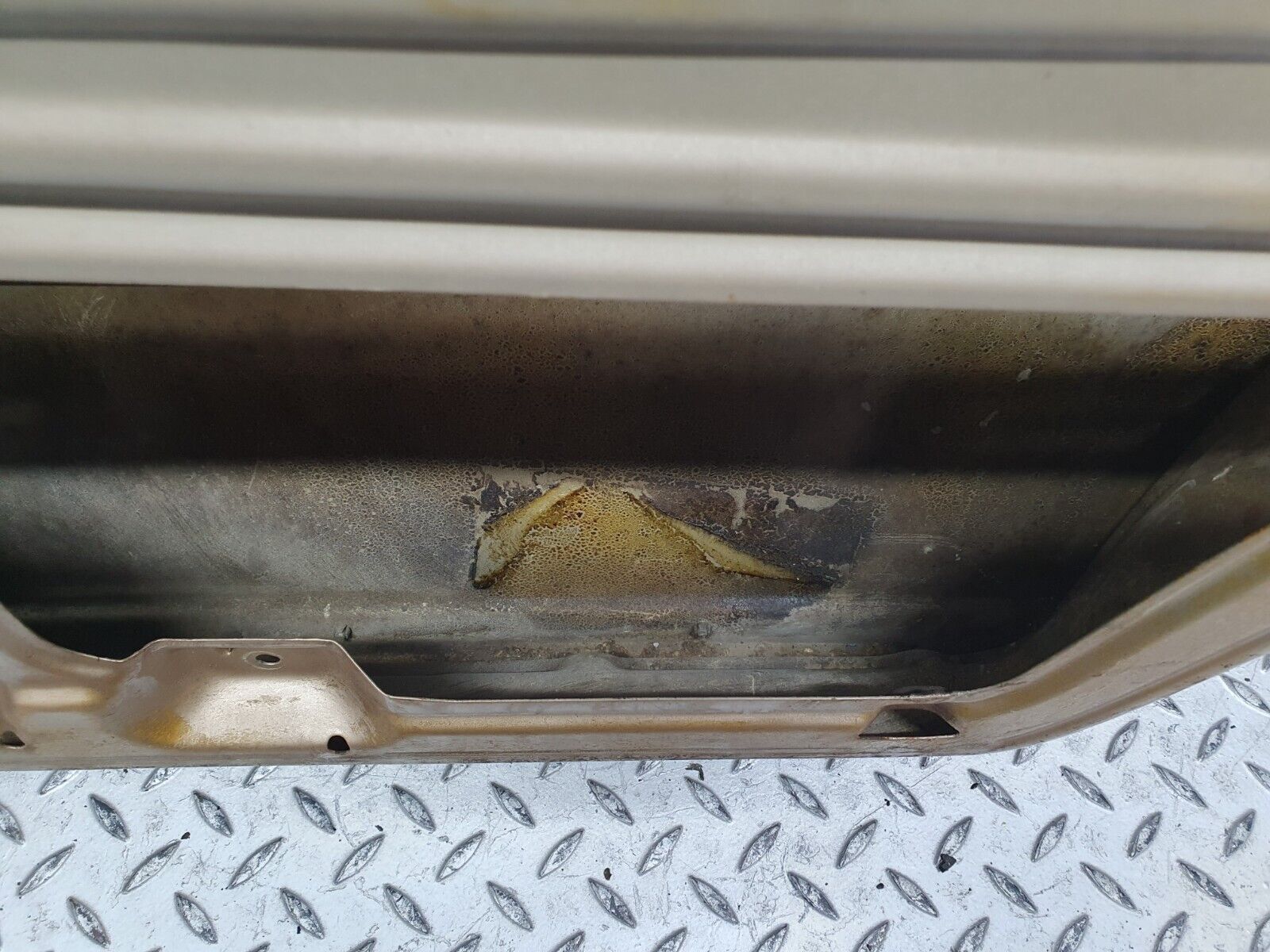 41369 Mercedes-Benz W124 200E Rear Right Door