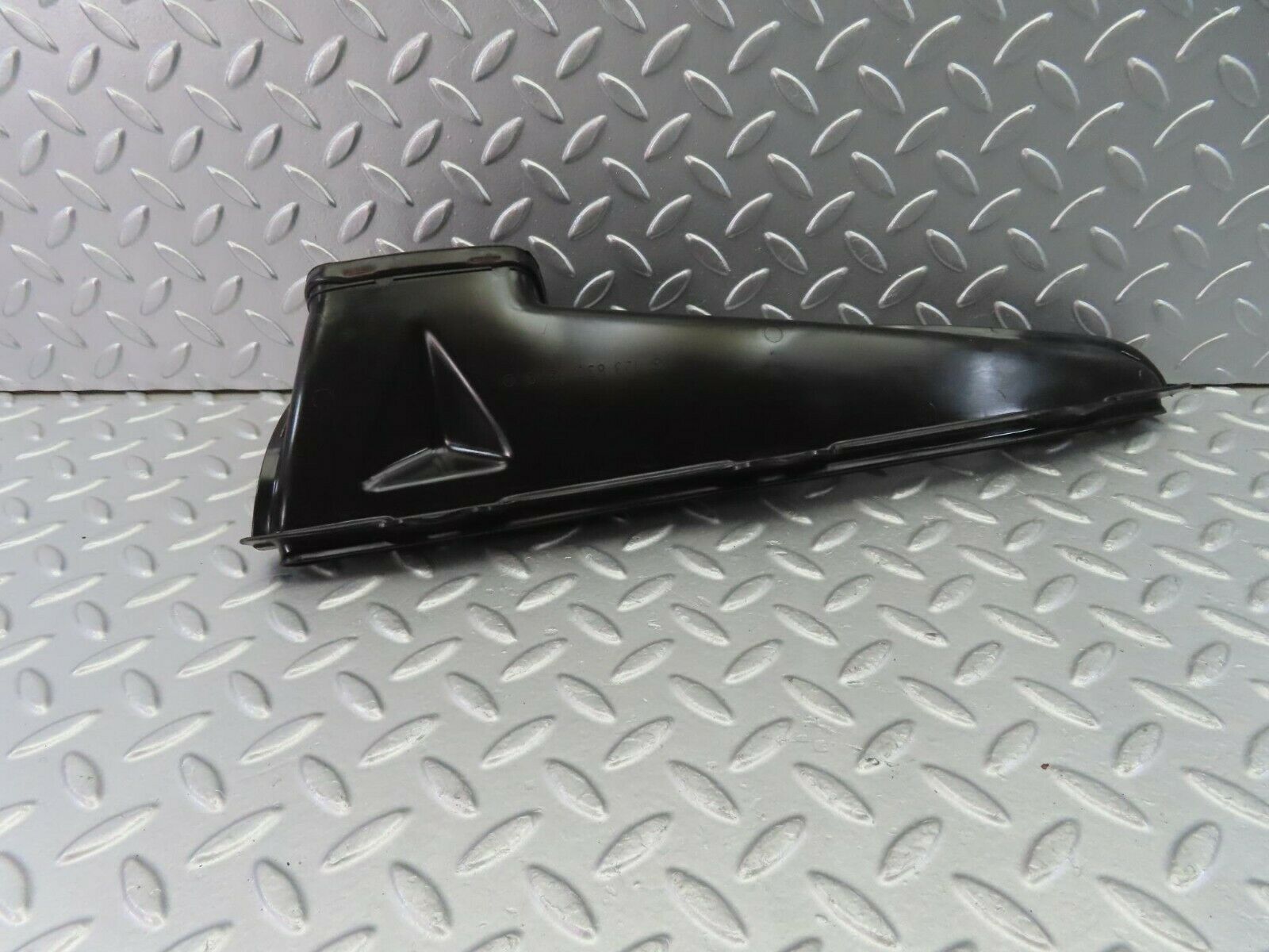 9987 Mercedes-Benz C123 230CE Coupe Air Duct Vent Right Side 1238300219