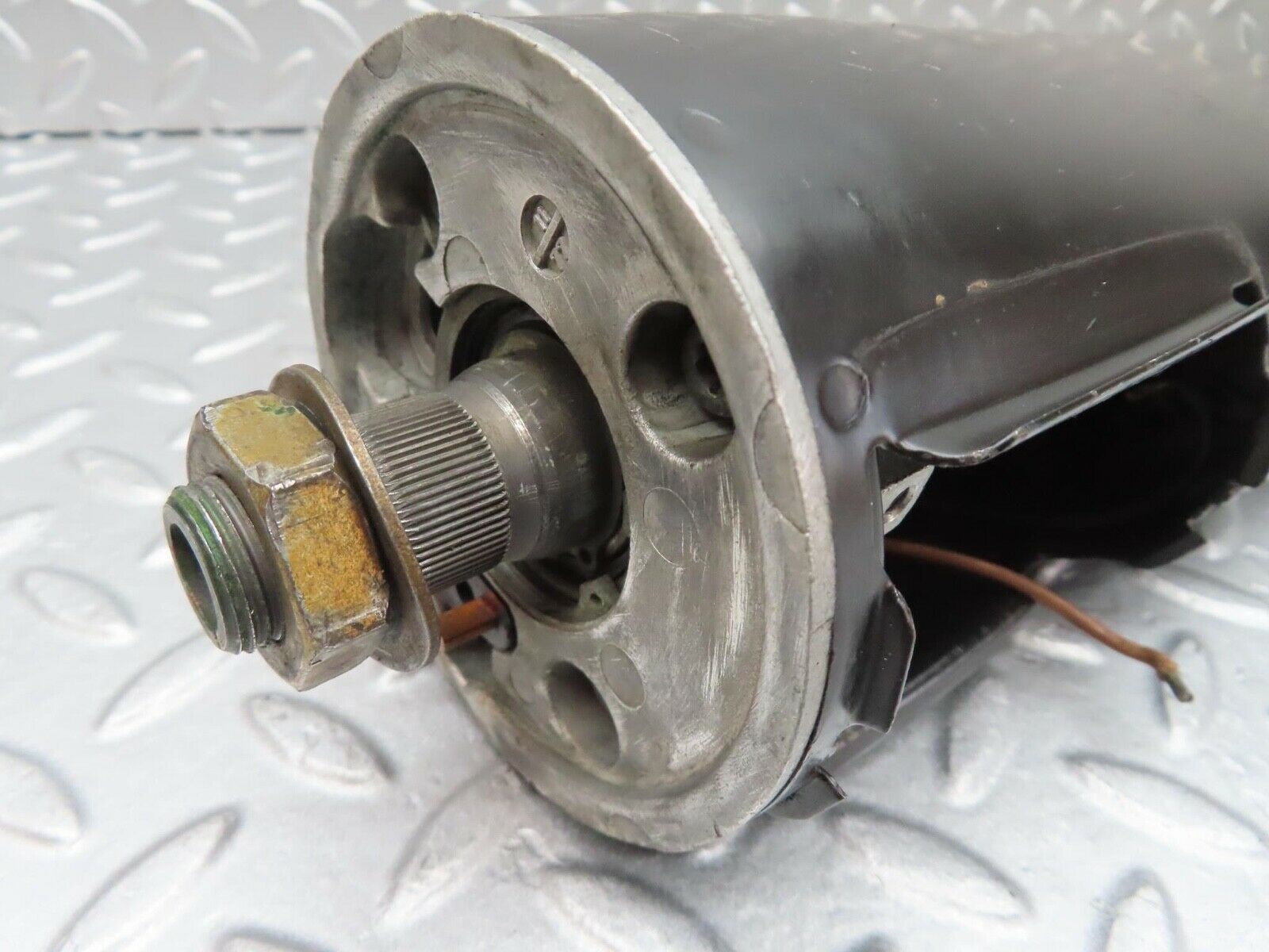 14165 Mercedes-Benz C107 280SLC Steering Column