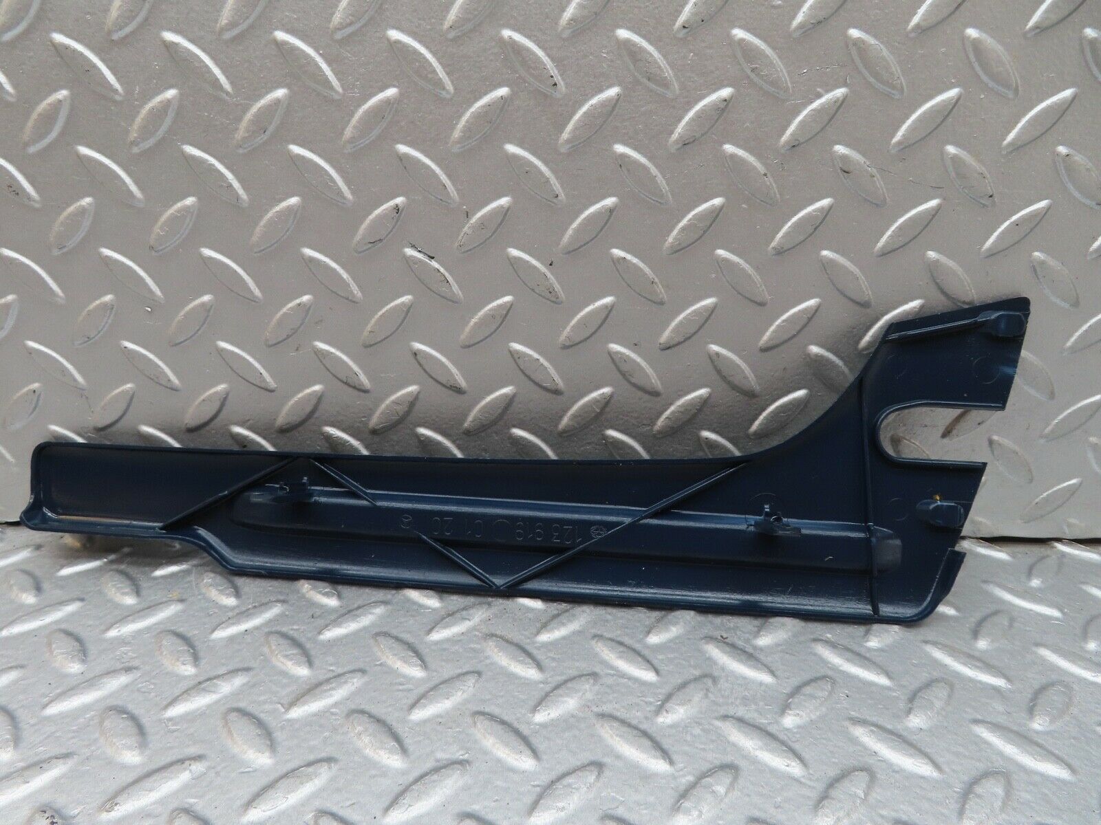 18134 Mercedes-Benz W123 200 Front Seat Cover Trim Left Side Blue 1239190120