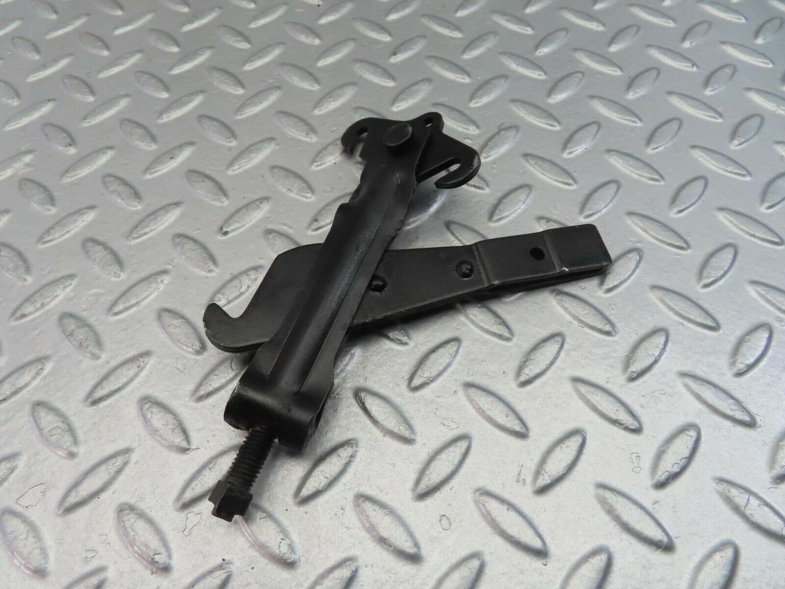 10020 Mercedes-Benz C123 230CE Coupe Handbrake Adjusting Handbrake Regulator