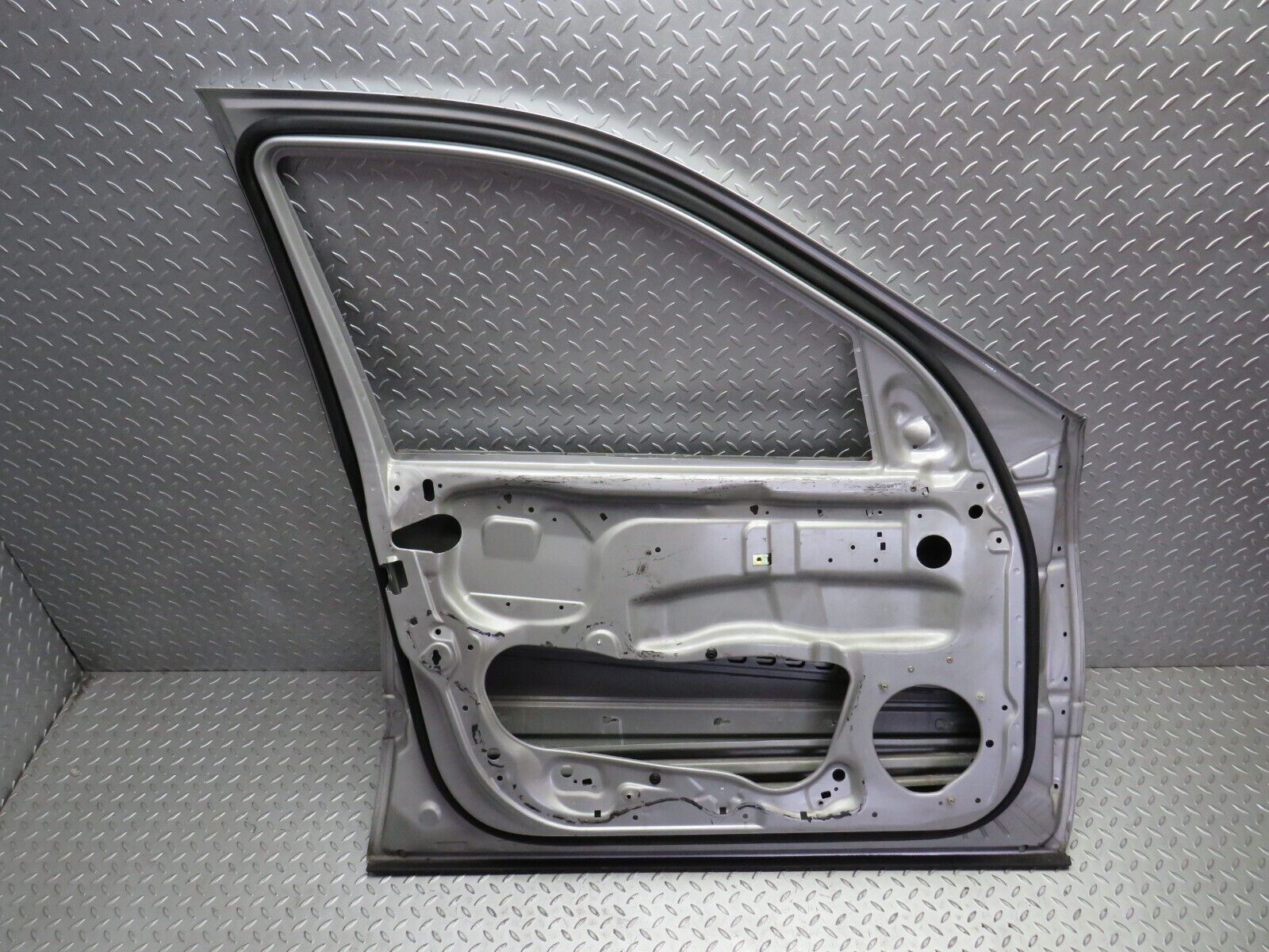 32289 Mercedes-Benz W220 S430 Front Left Door