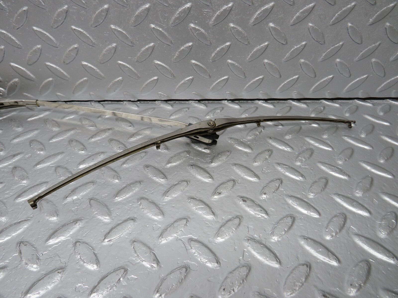 40373 Mercedes-Benz W110 230 Windscreen Wiper Arm Left Side