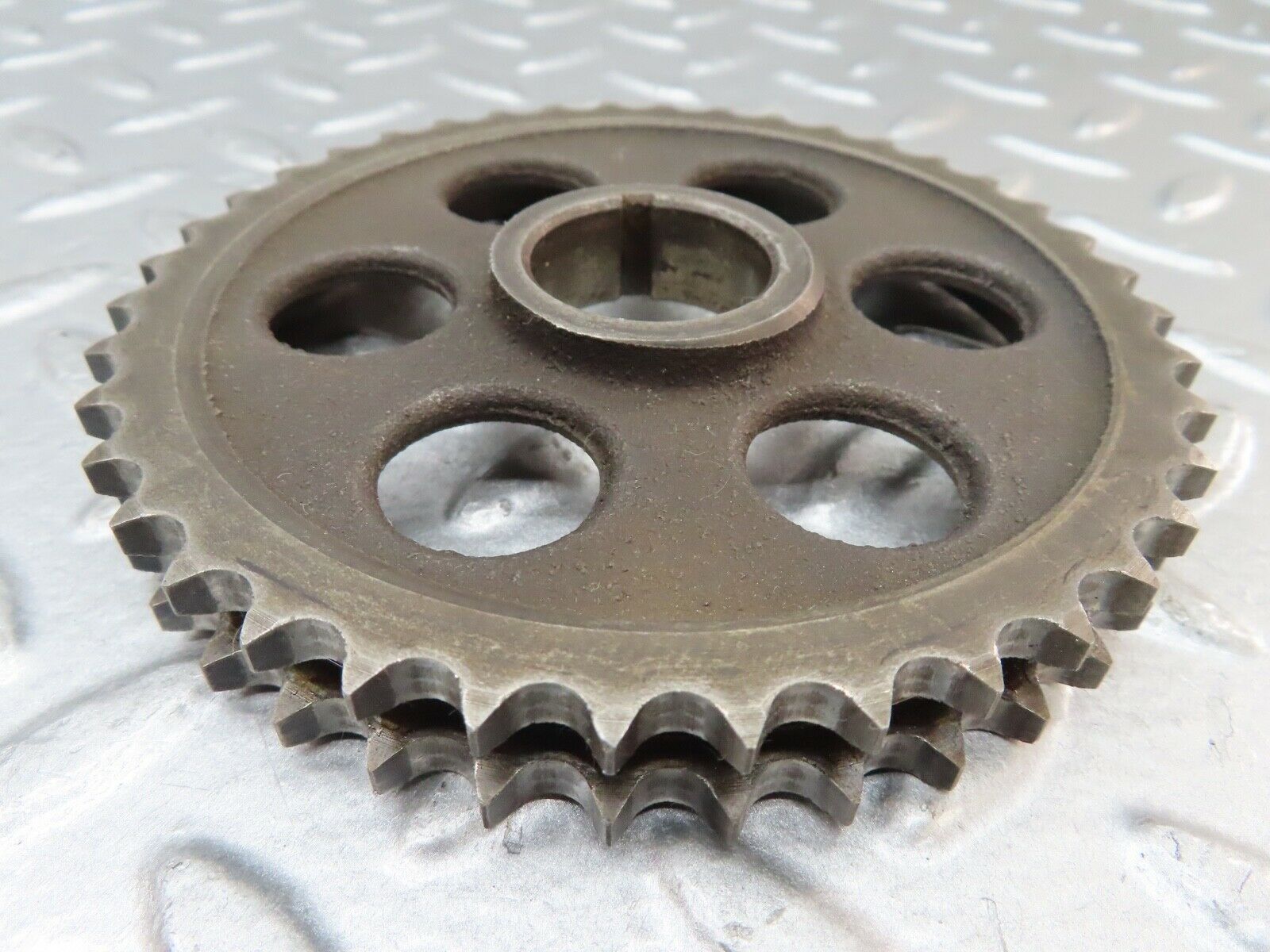 18394 Mercedes-Benz W111 220SE Coupe Camshaft Timing Gear 1210520201