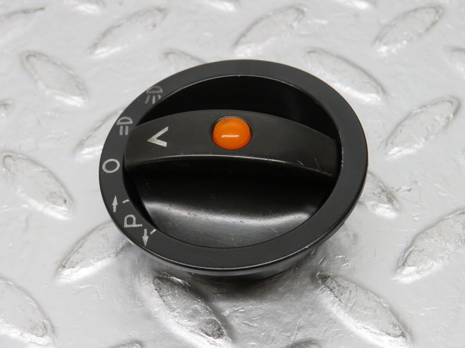 31028 Mercedes-Benz W123 230E Headlight Switch Collar Knob