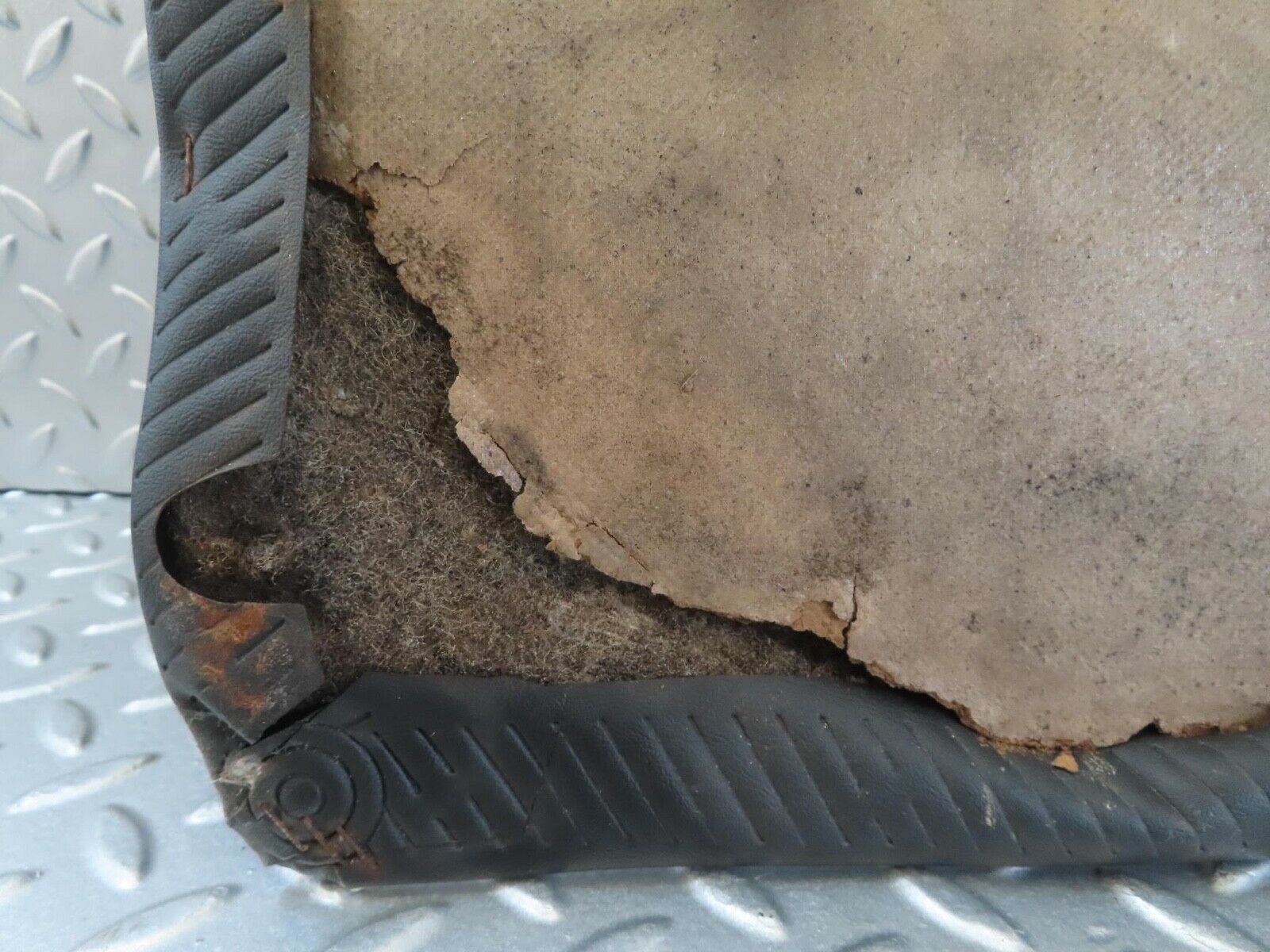 13129 Mercedes-Benz W111 220S Rear Left Door Card Black