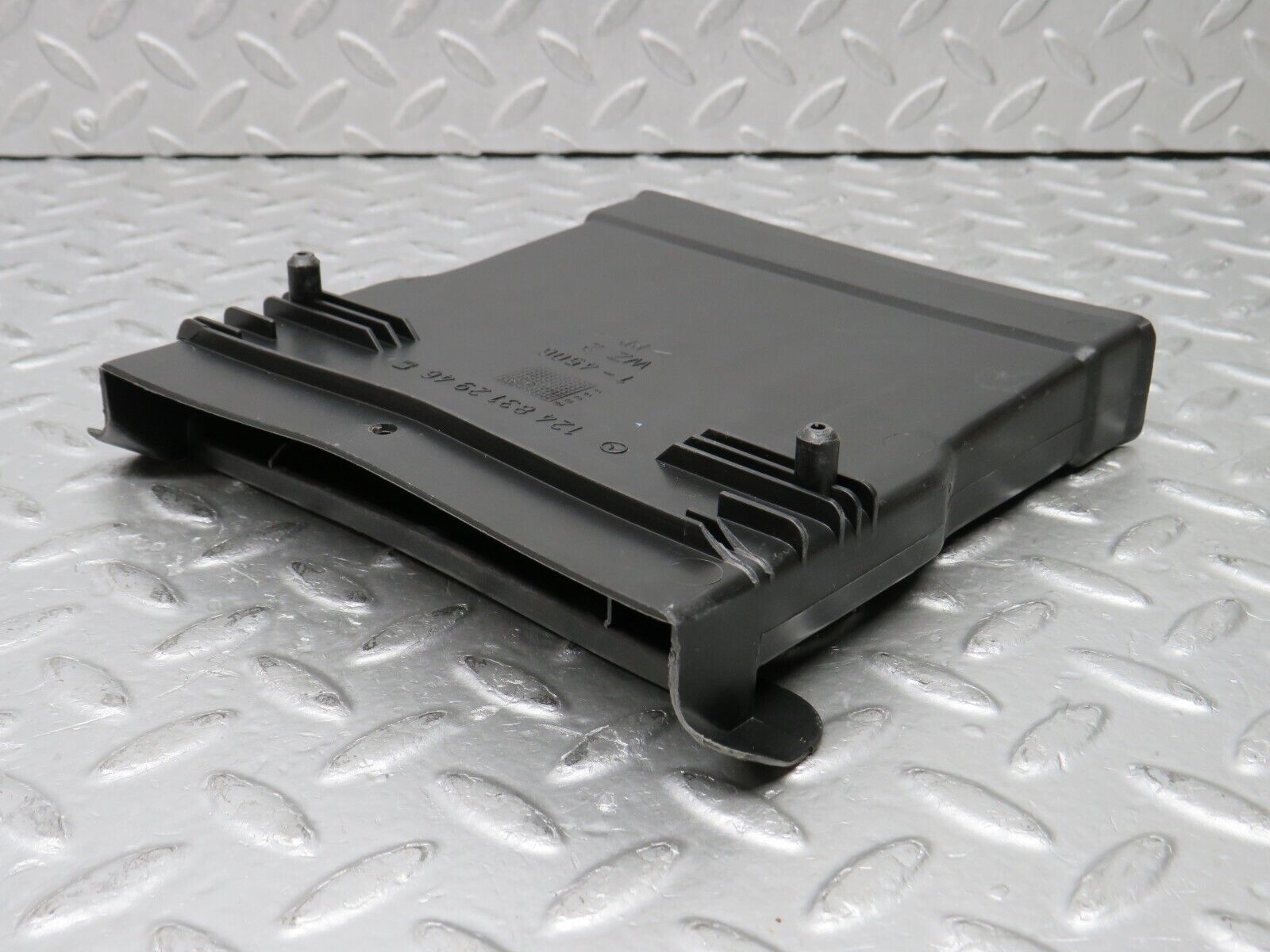 37957 Mercedes-Benz A124 320E Cabriolet Ventilation Air Duct Under Seat 1248312946