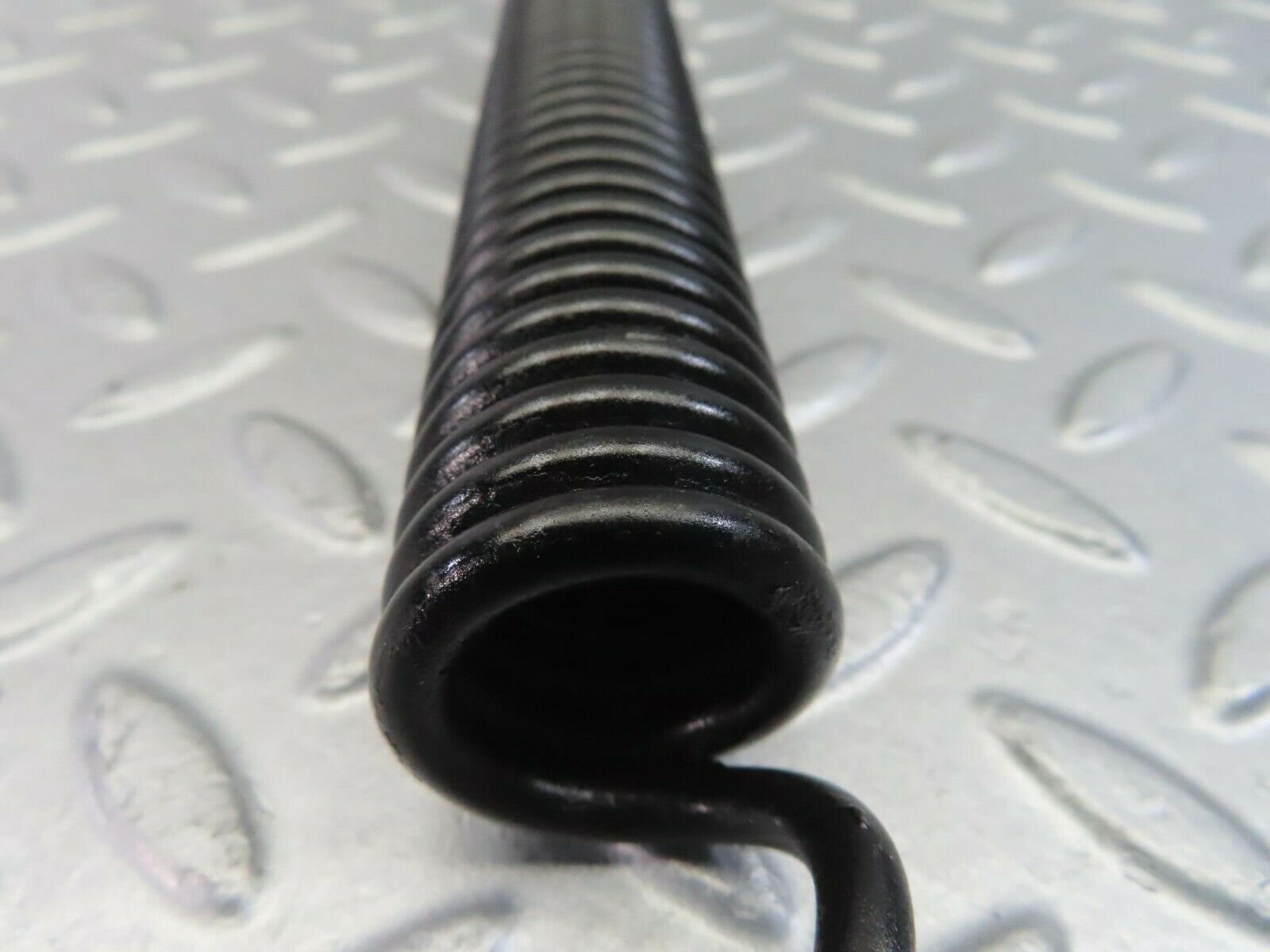 10014 Mercedes-Benz C123 Coupe Bonnet Hinge Spring