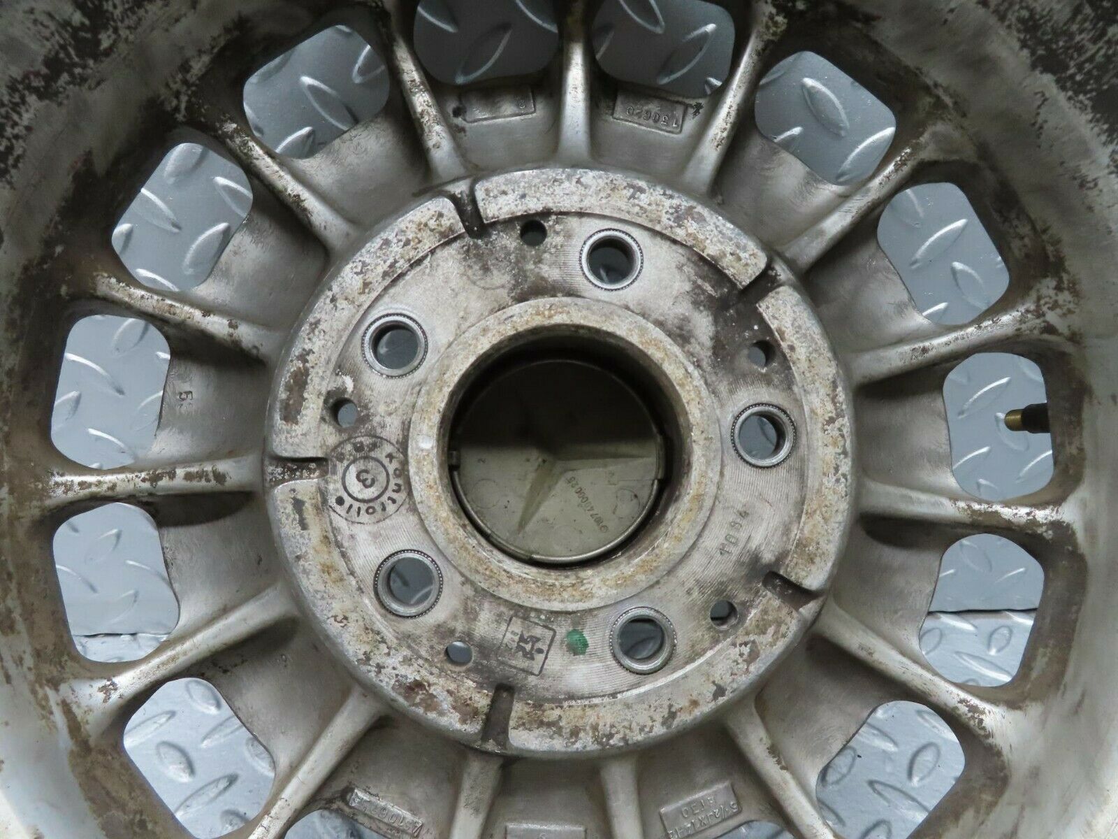 12140 Mercedes-Benz Alloy Wheel Mexican Hat 5.5Jx14H2 ET30 1234001702