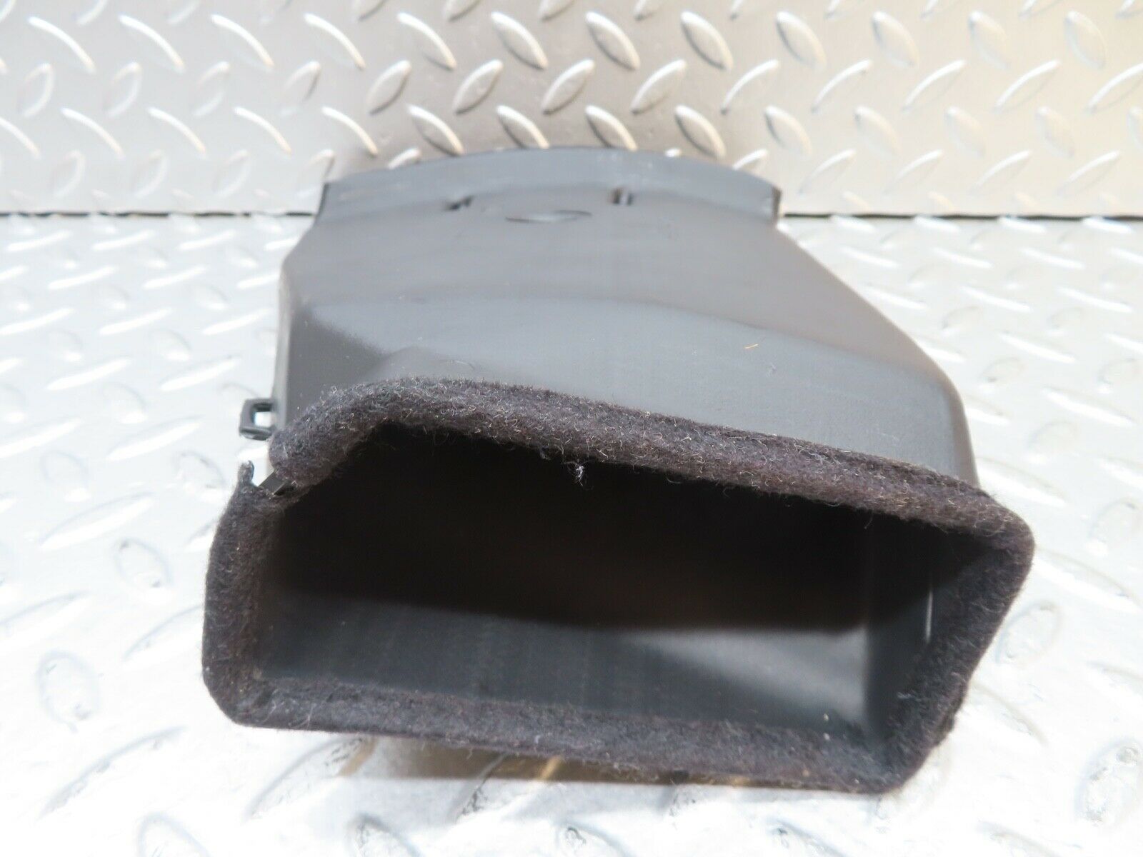 21165 Mercedes-Benz W123 230E Air Duct Heater Ventilation Left 1238310446