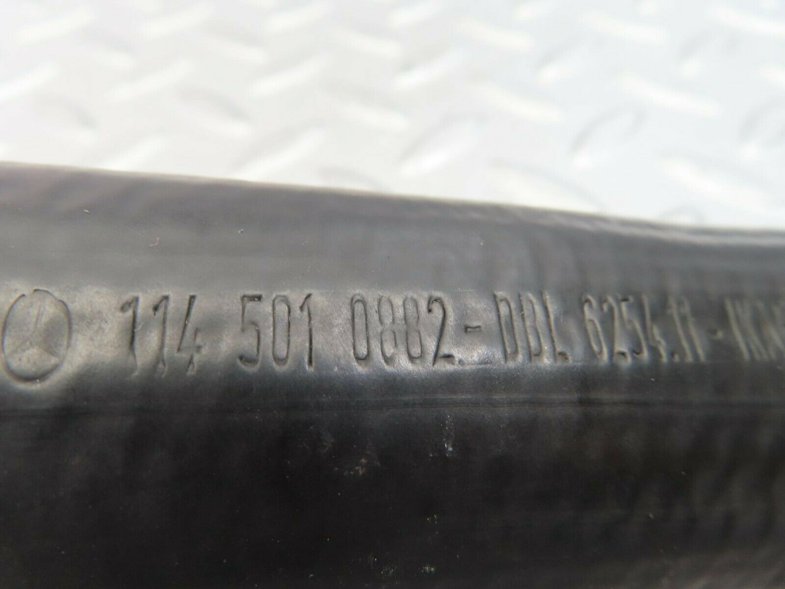 8530 Mercedes-Benz W114 Radiator Hose 1145010882