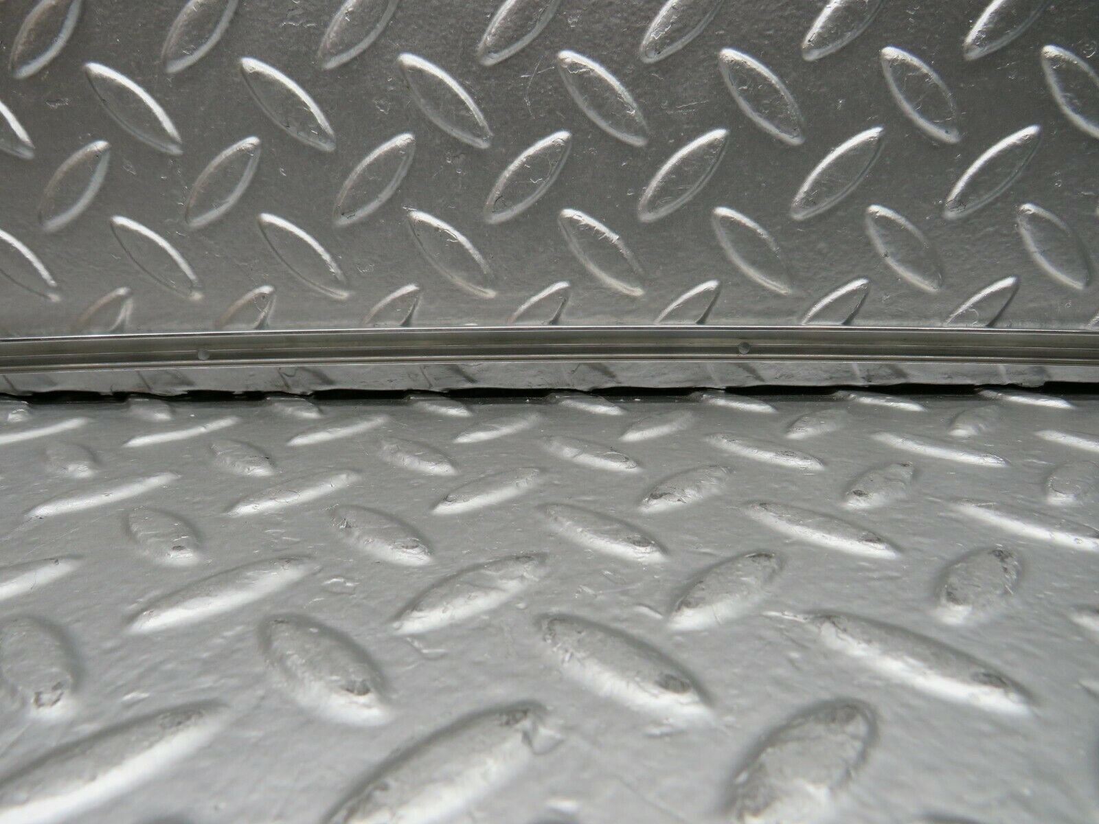 22586 Mercedes-Benz C124 E220 Coupe Sunroof Chrome Trim