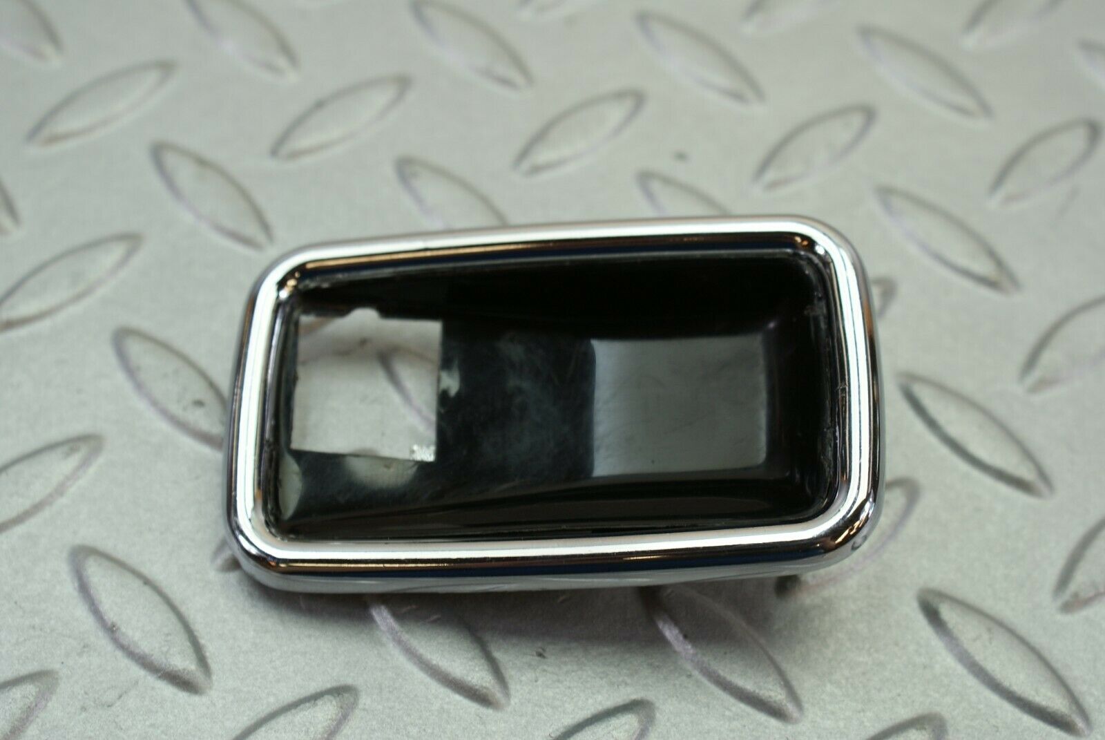 2754 Mercedes-Benz C123 280CE Coupe Chrome Frame For Door Opener 1087660611