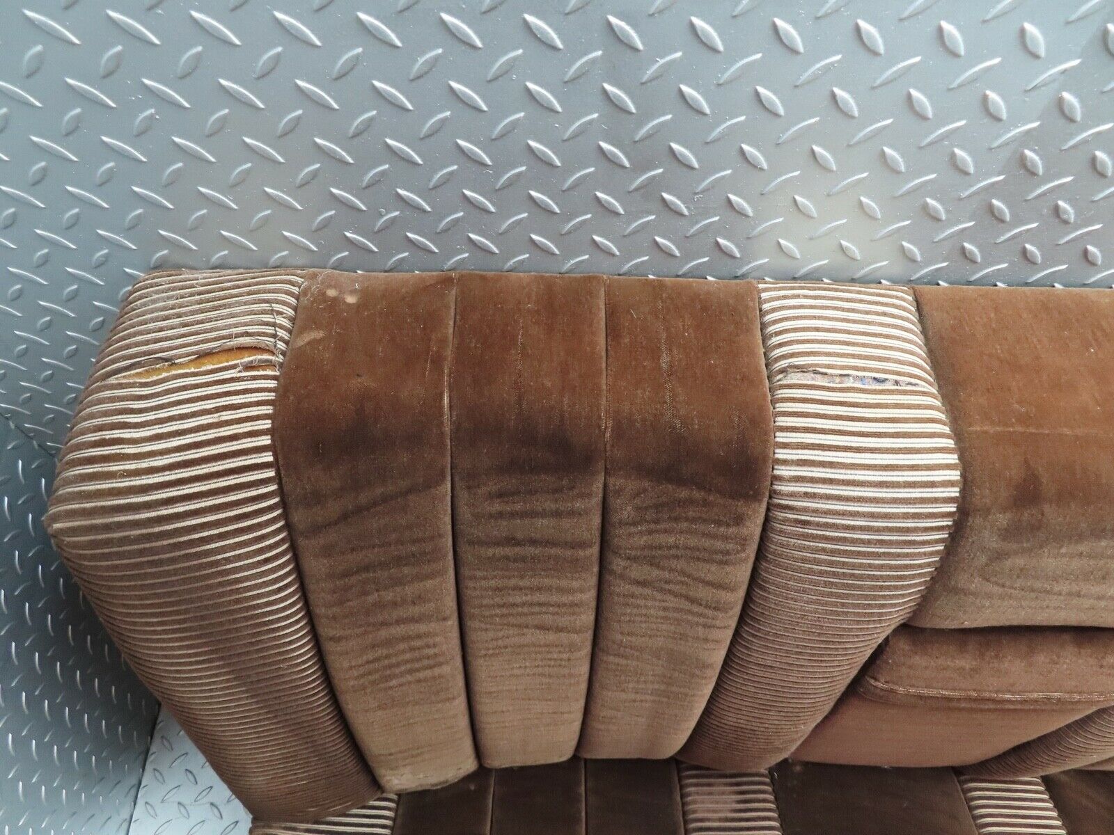 16769 Mercedes-Benz C107 380SLC Rear Seat Brown 1079240216