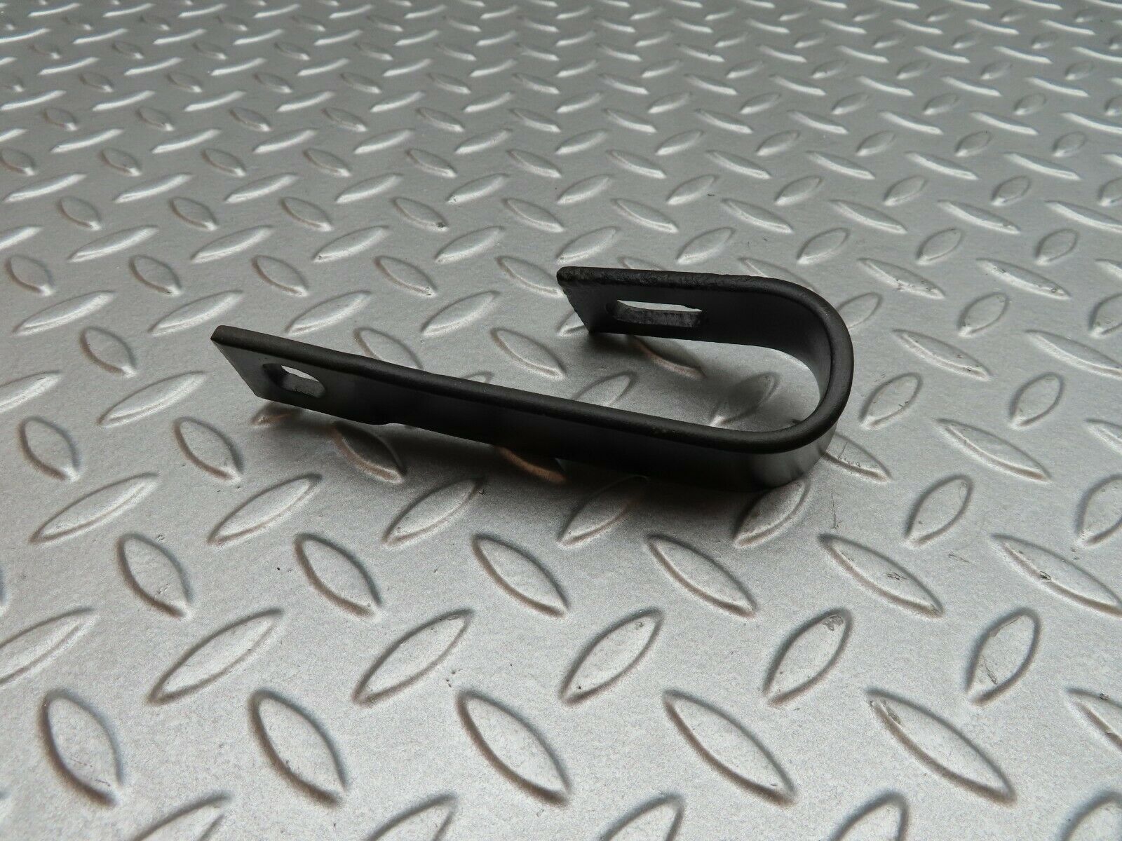 4893 Mercedes-Benz W114 280CE Coupe Front Right Bumper Holder Bracket