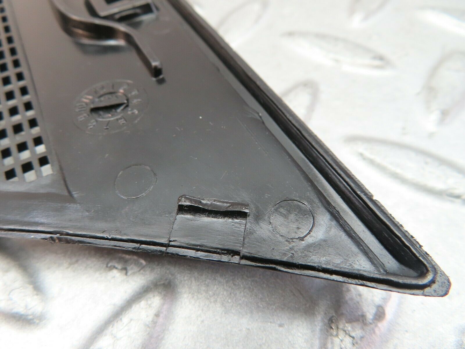 9578 Mercedes-Benz C123 280CE Coupe Air Intake Grill Left Side 1238362965