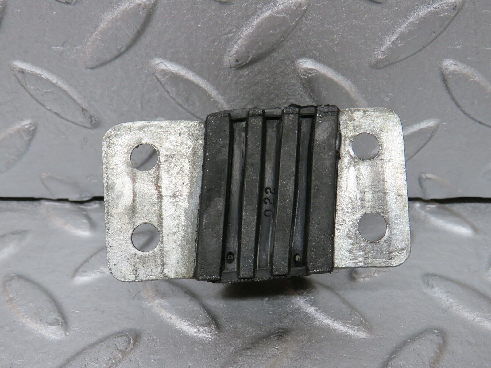 37478 Mercedes-Benz W109 300SEL Door Lock Latch Right