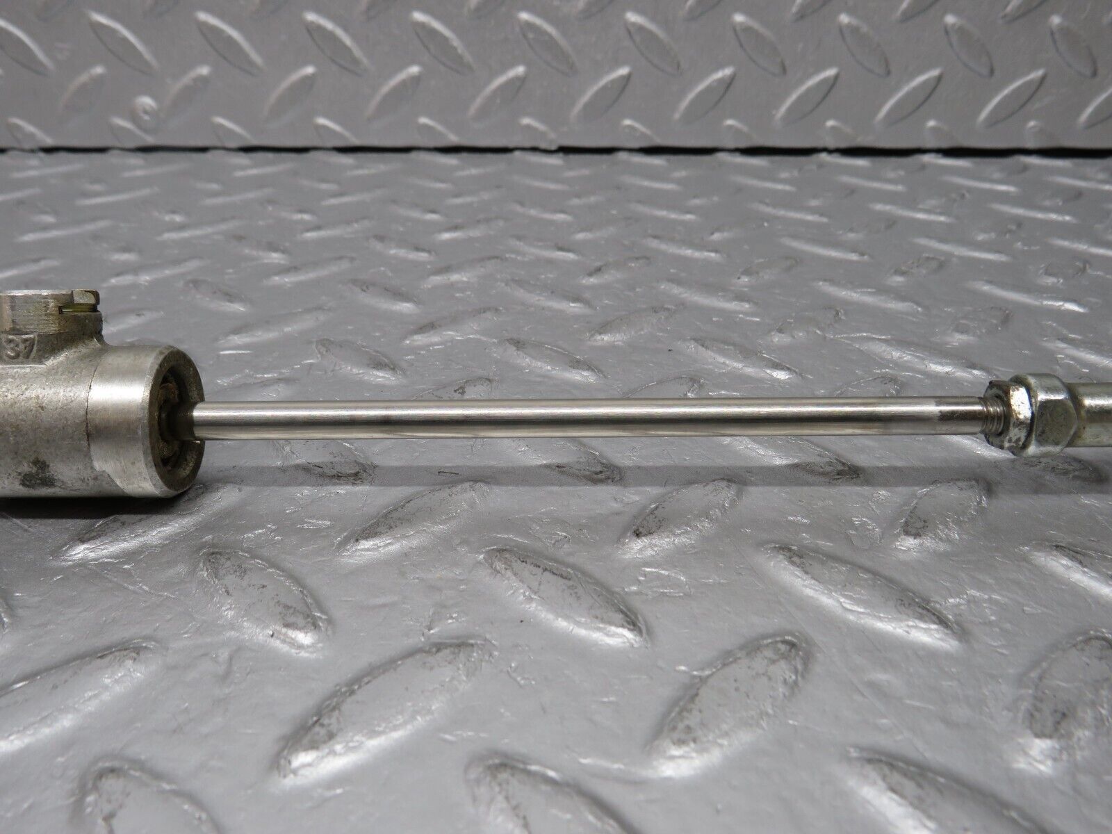 38573 Mercedes-Benz R129 280SL Coupe Roof Folding Hydraulic Cylinder 1298002072