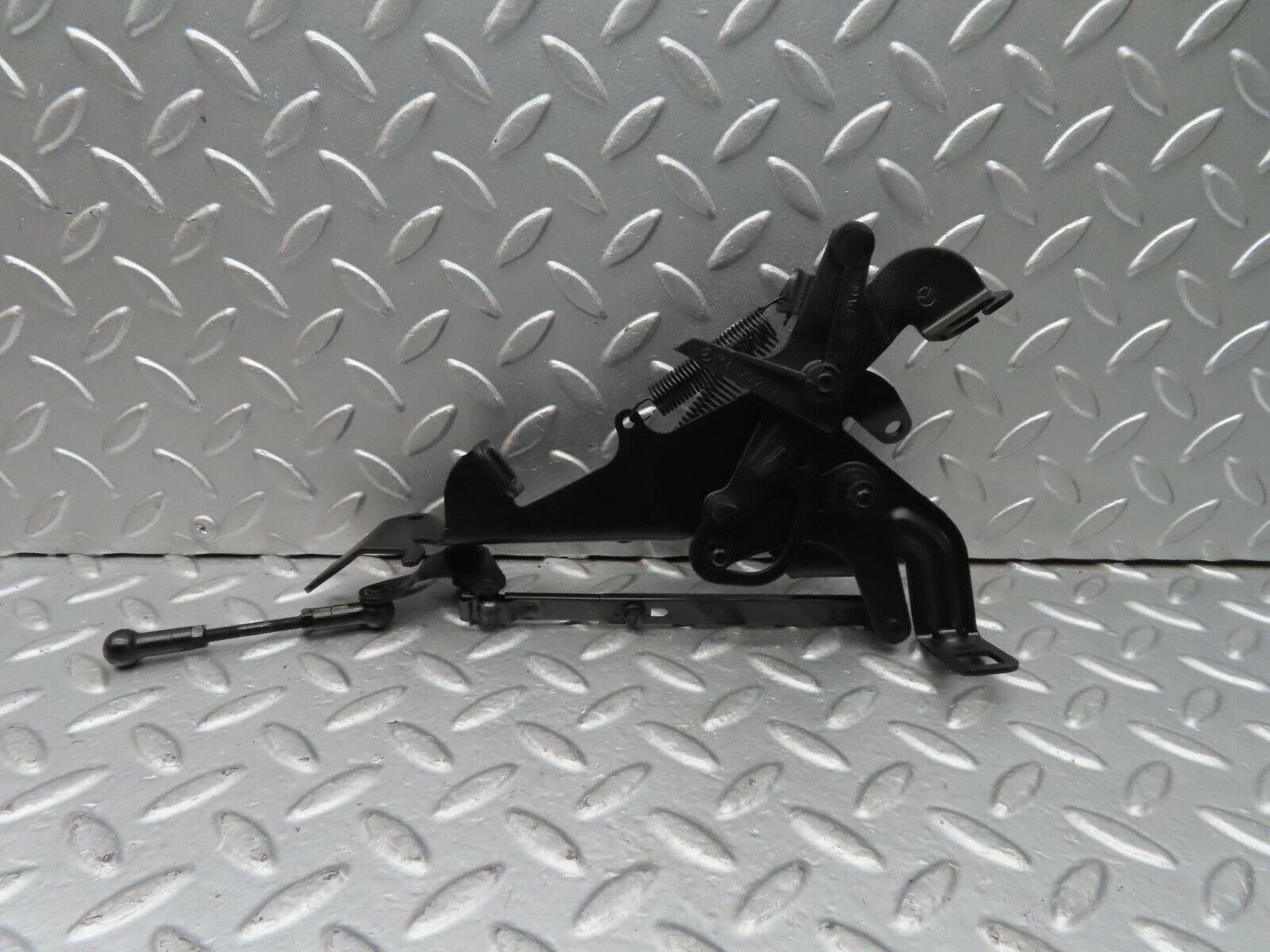 15115 Mercedes-Benz W140 S320 Throttle Linkage 1040702321