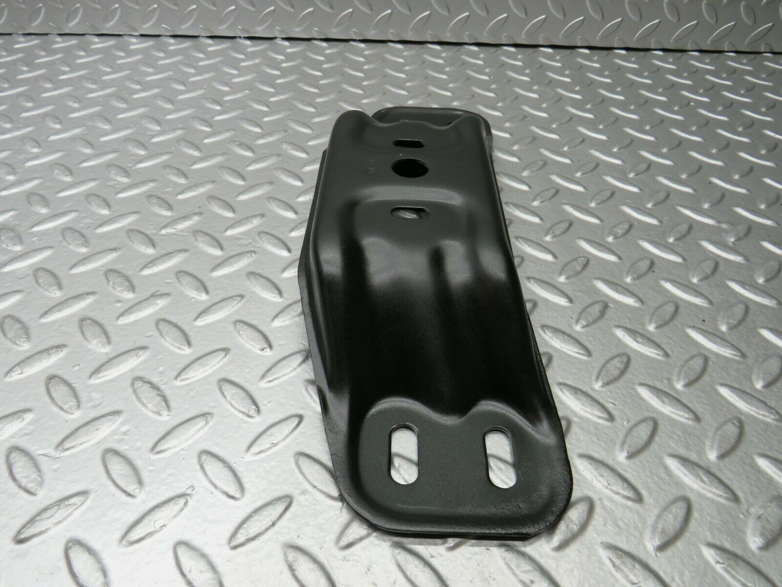 22433 Mercedes-Benz C124 E220 Coupe Gearbox Mount Bracket