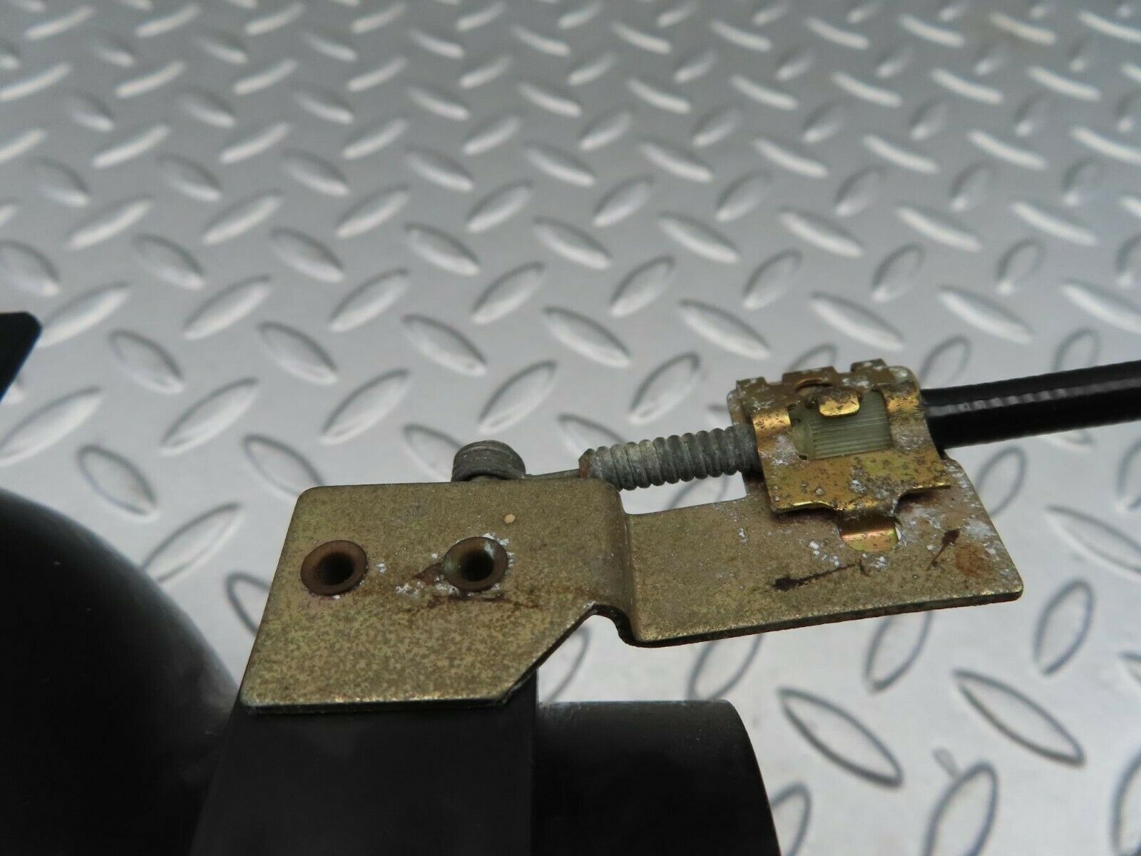 6947 Mercedes-Benz C107 350SLC Coupe Heater Air Duct Left