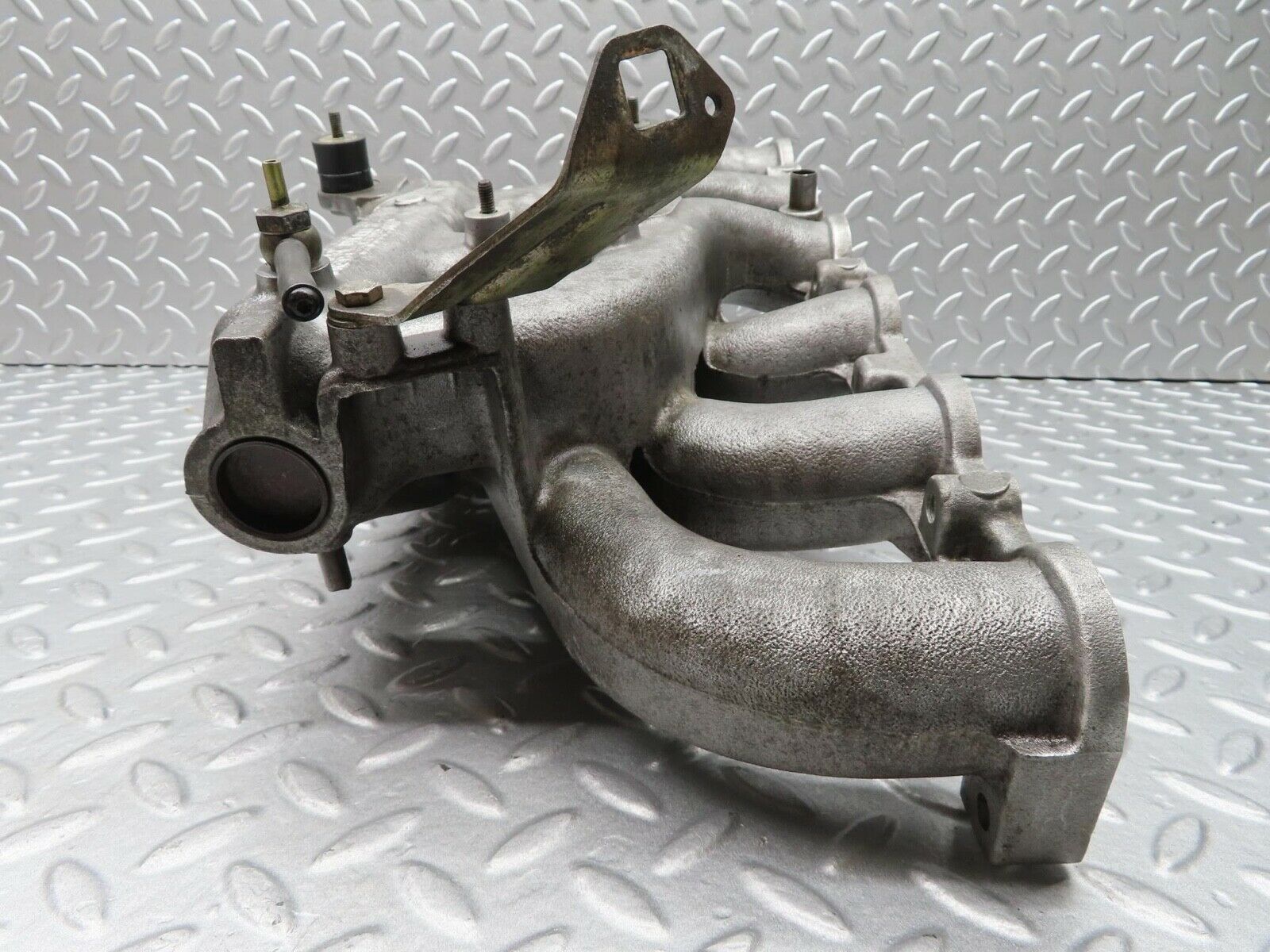 14080 Mercedes-Benz C107 280SLC Intake Manifold 1101412401