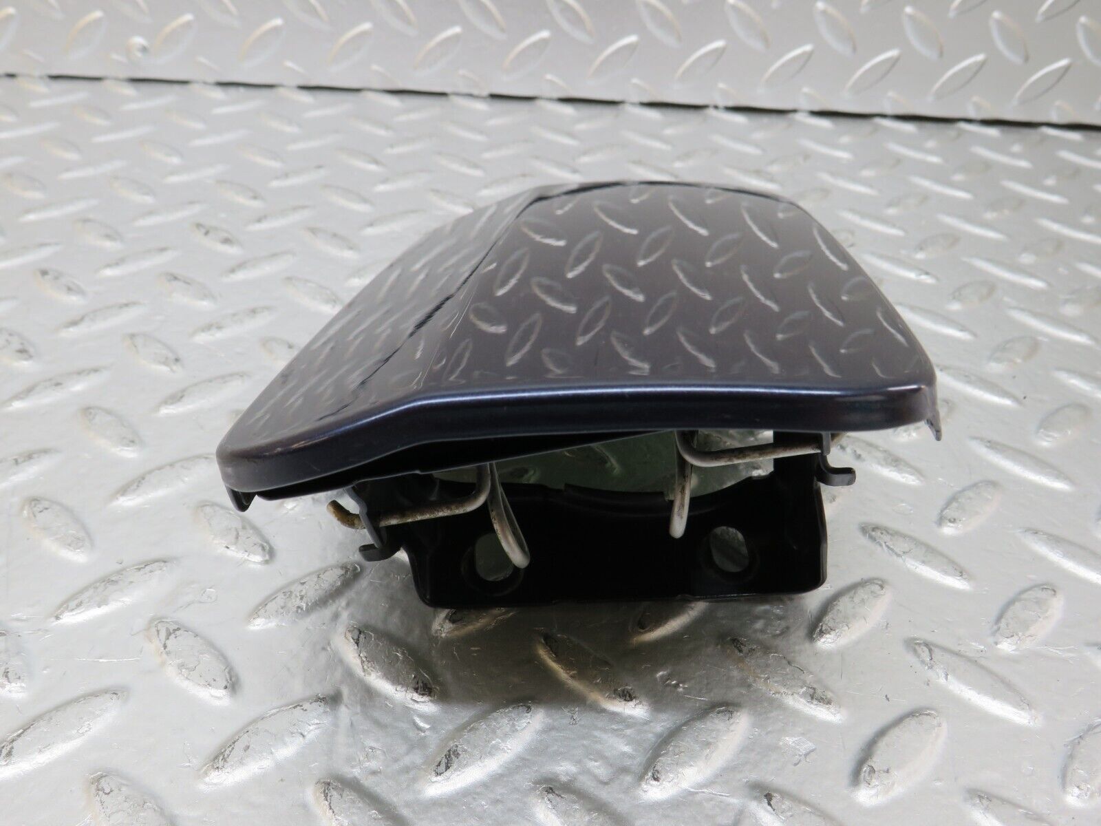 25807 Mercedes-Benz W124 280E Fuel Tank Flap Cap 1245841639