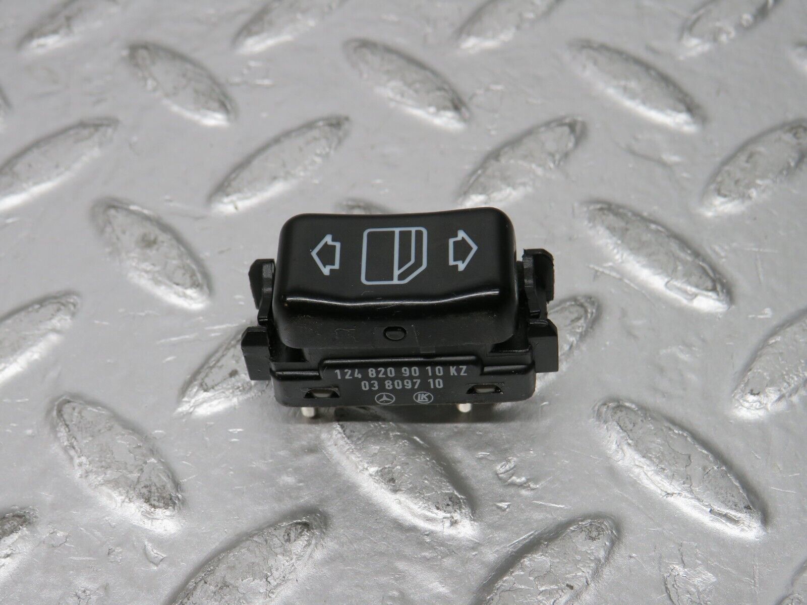 30518 Mercedes-Benz W124 230E Electric Window Switch Right Side 1248209010