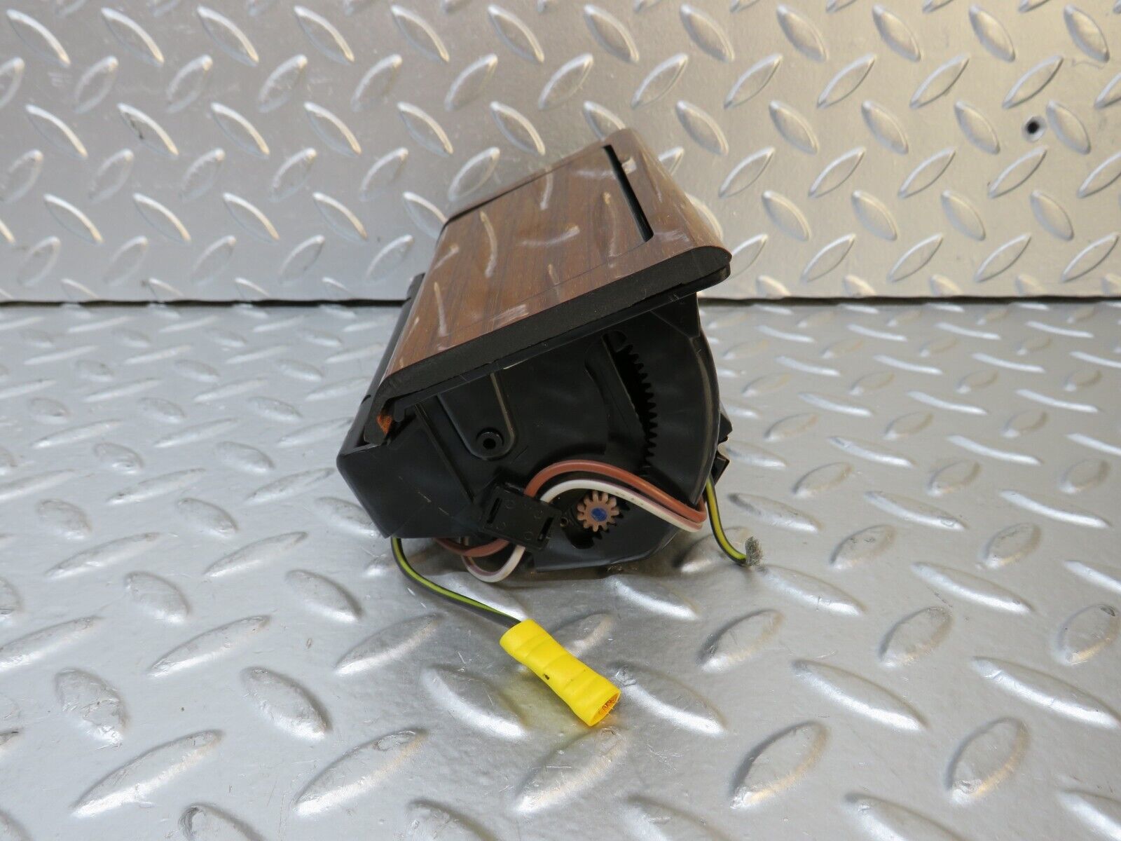 30274 Mercedes-Benz W124 230E Centre Console Ashtray Wood Finish