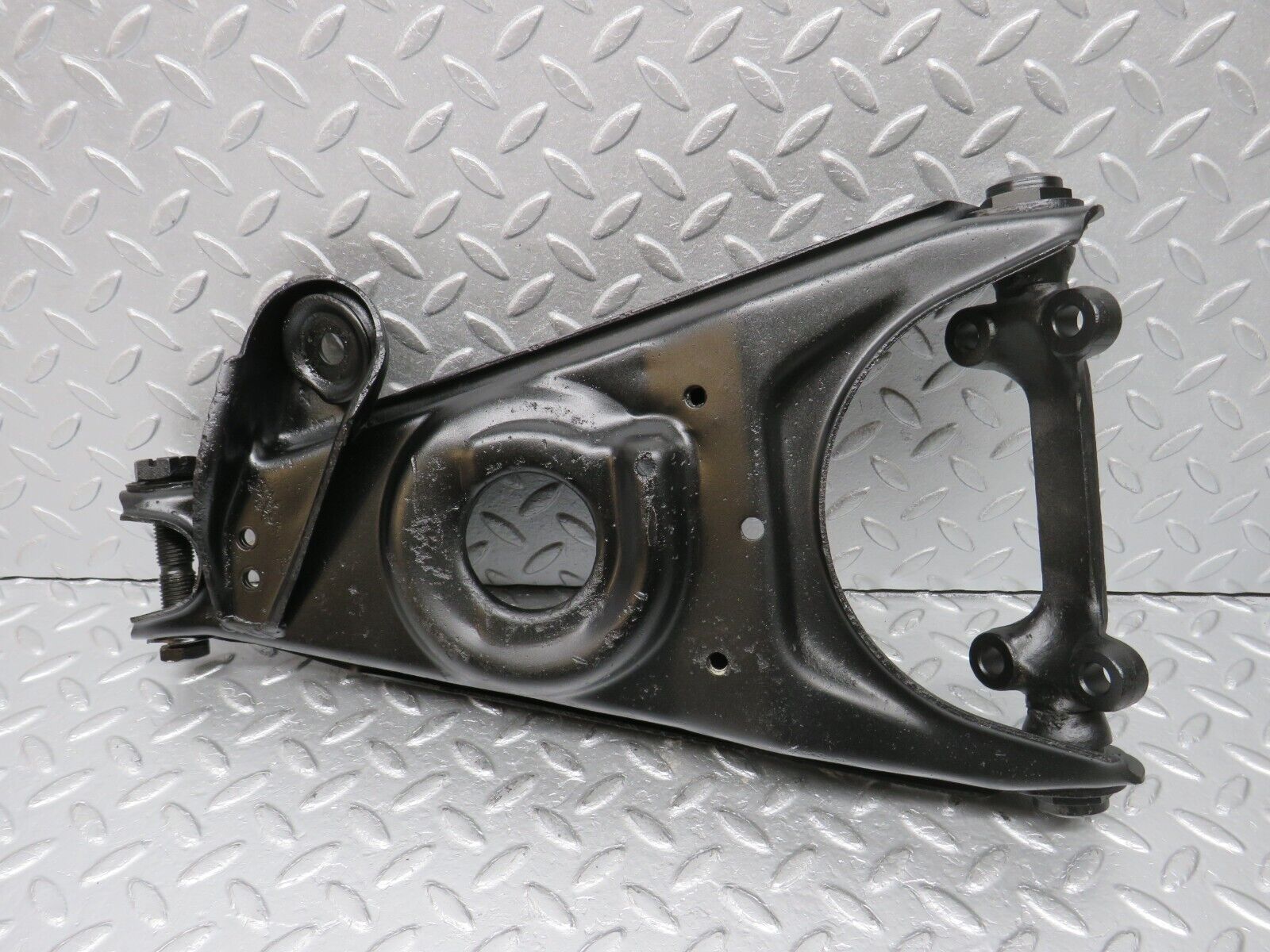 40389 Mercedes-Benz W110 230 Front Right Lower Control Arm