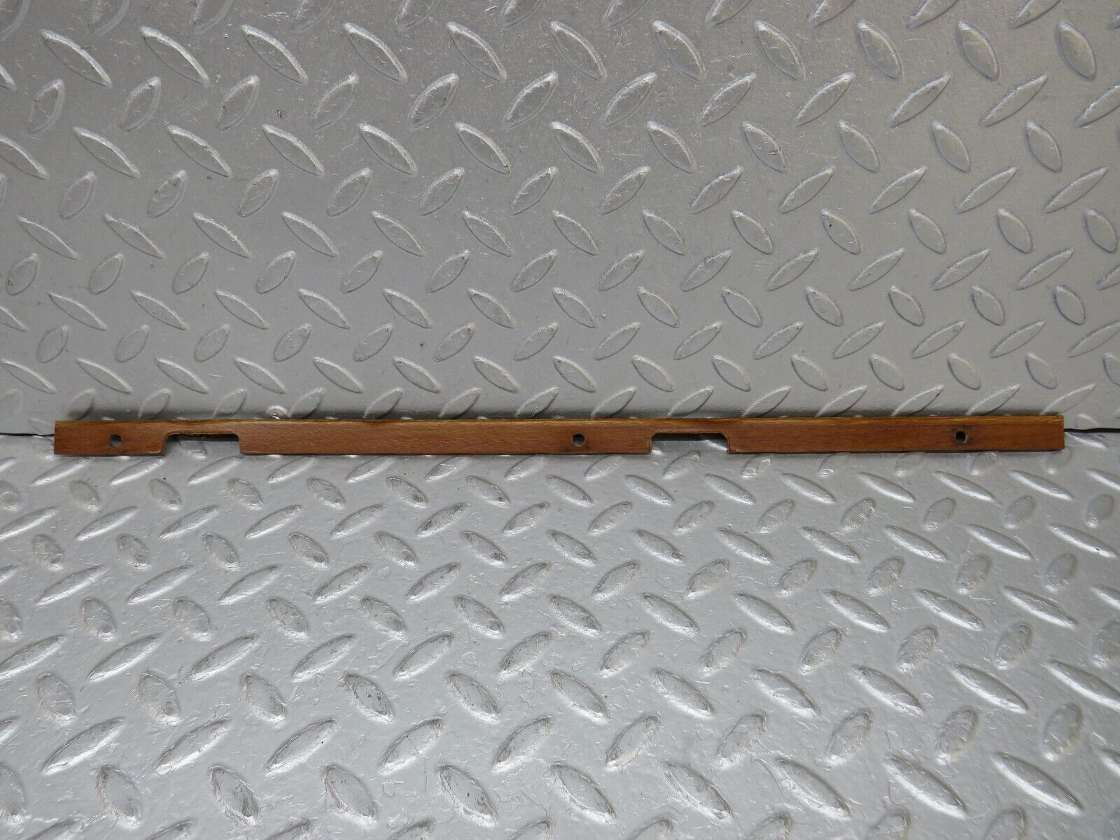 37554 Mercedes-Benz W109 300SEL Dashboard Wood Trim