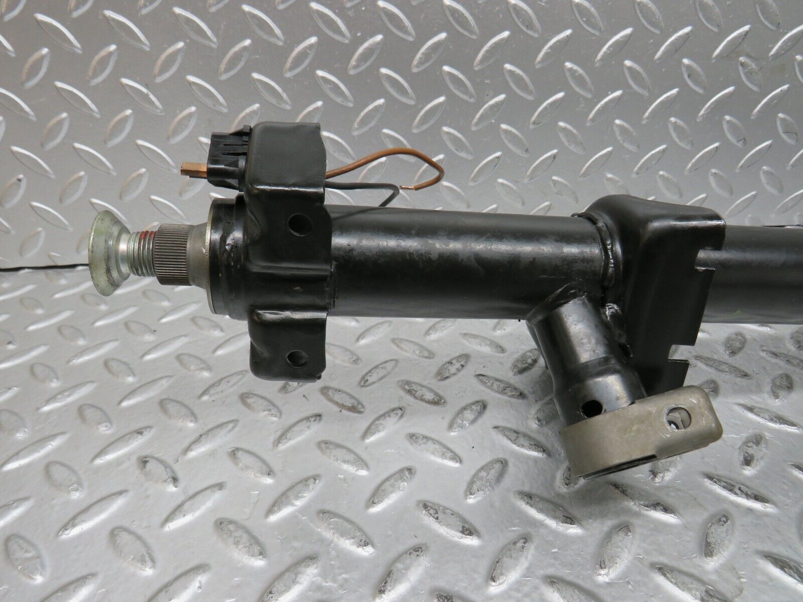 28598 Mercedes-Benz W123 230E Steering Column