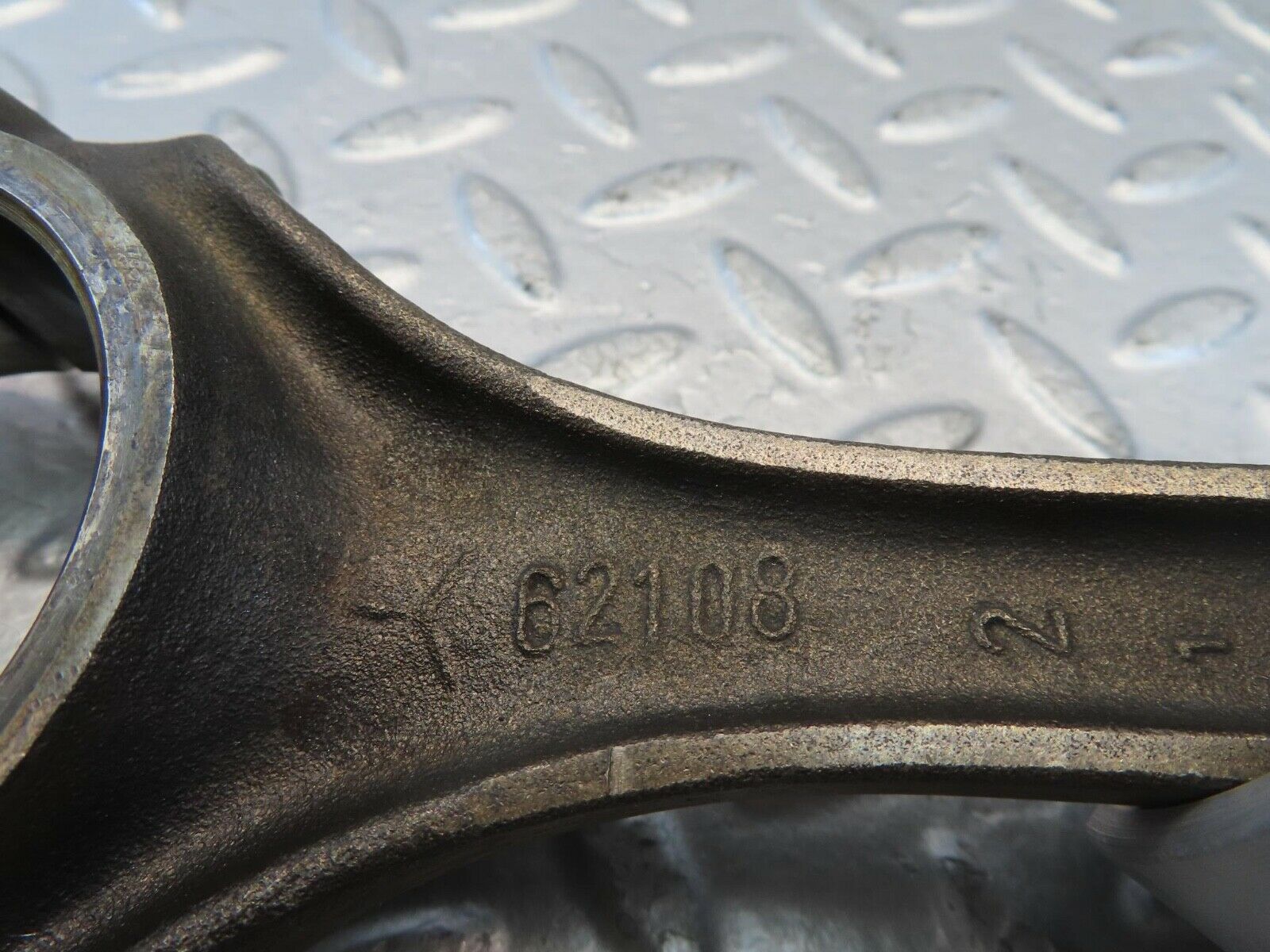 10997 Mercedes-Benz W115 220D Piston With Connecting Rod 86.98 mm