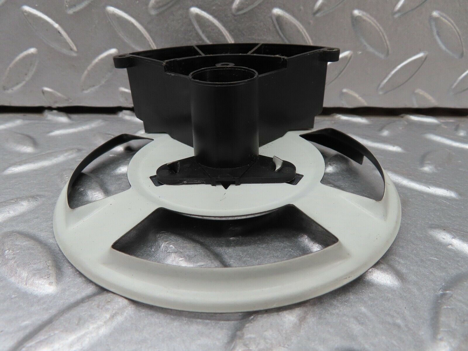 18329 Mercedes-Benz W115 Temperature Fuel Oil Gauge Instrument Surround