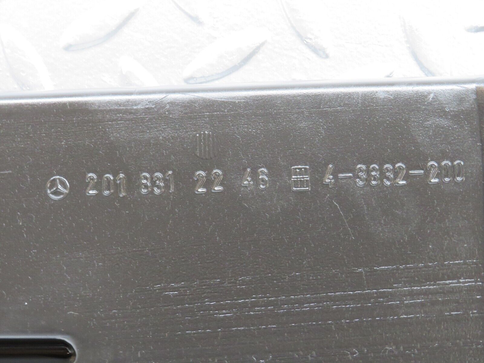 25136 Mercedes-Benz W201 190D Air Duct Heater Ventilation Right 2018312246