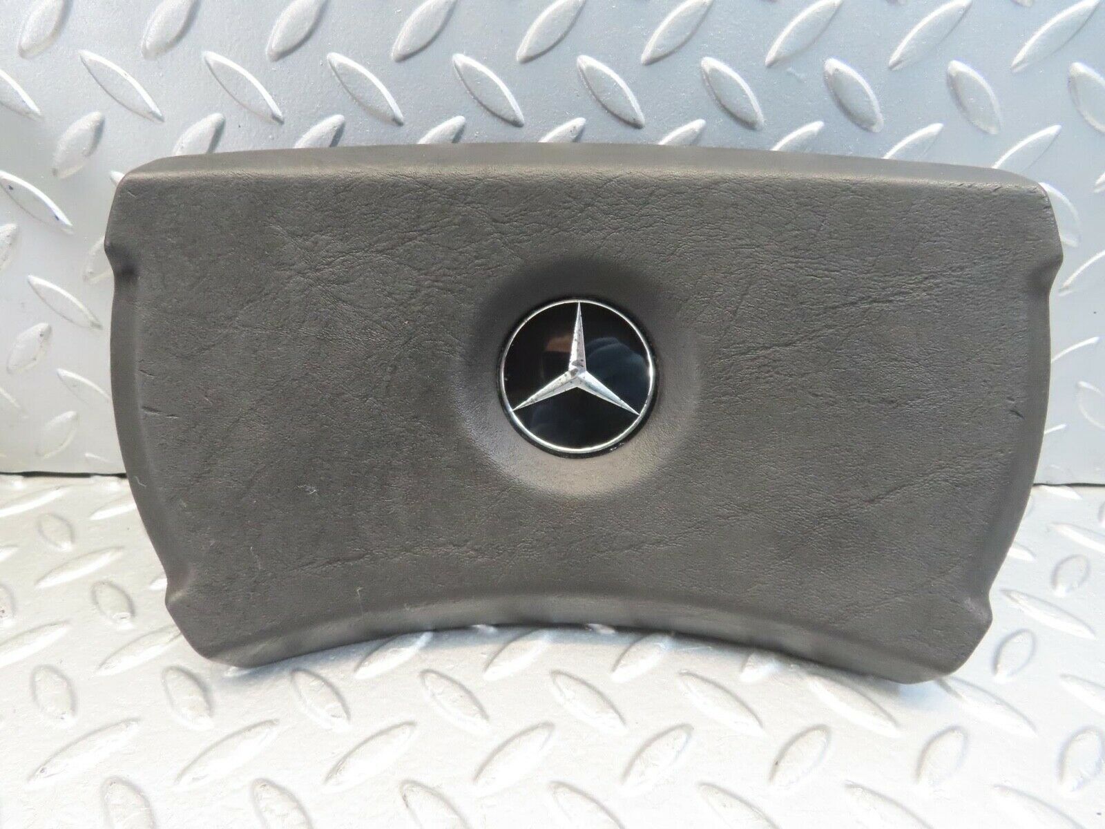 11394 Mercedes-Benz C123 230CE Coupe Steering Wheel 1264640017