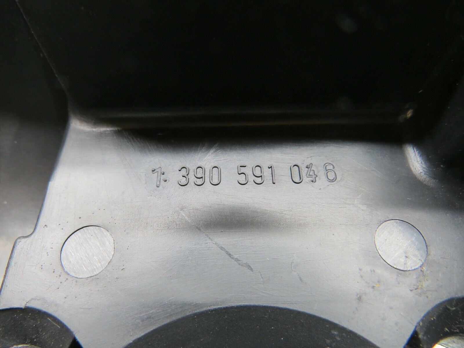 21855 Mercedes-Benz W124 Wiper Motor Cover 1390591046