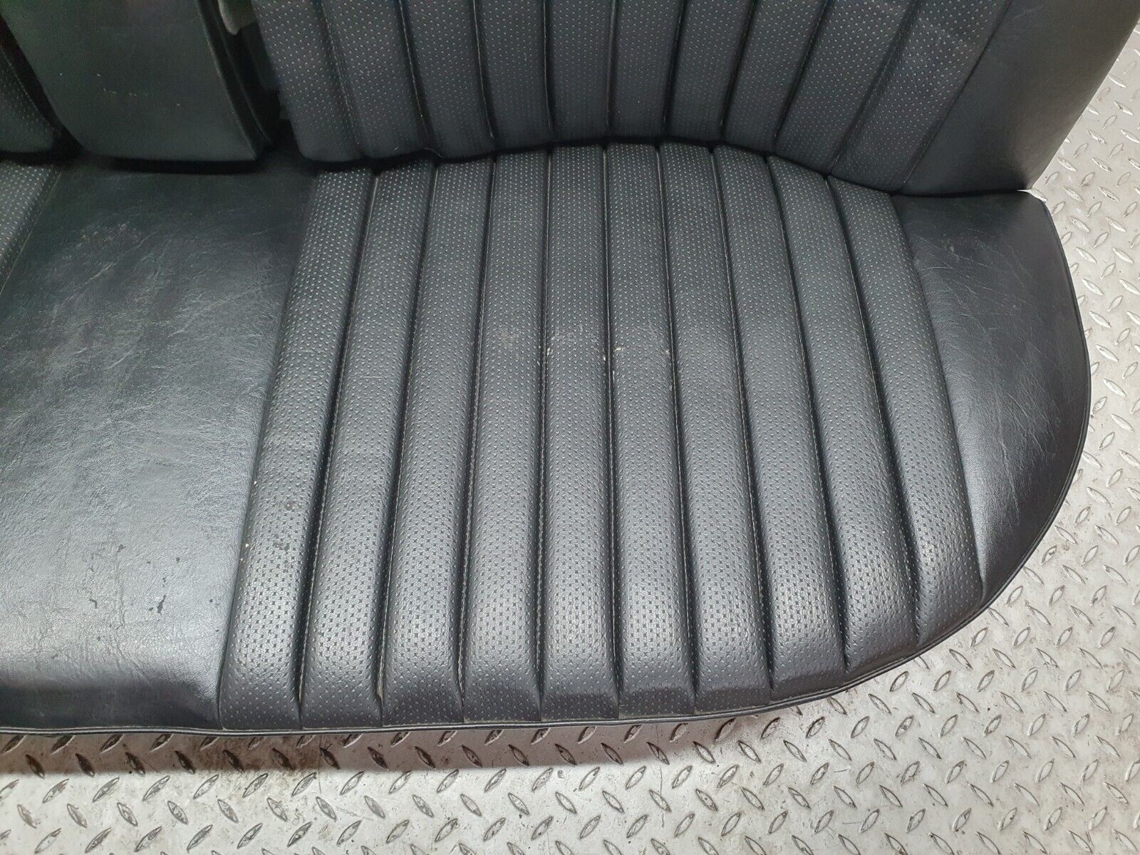 40811 Mercedes-Benz W123 300D Rear Seat Leather Black 1269201616