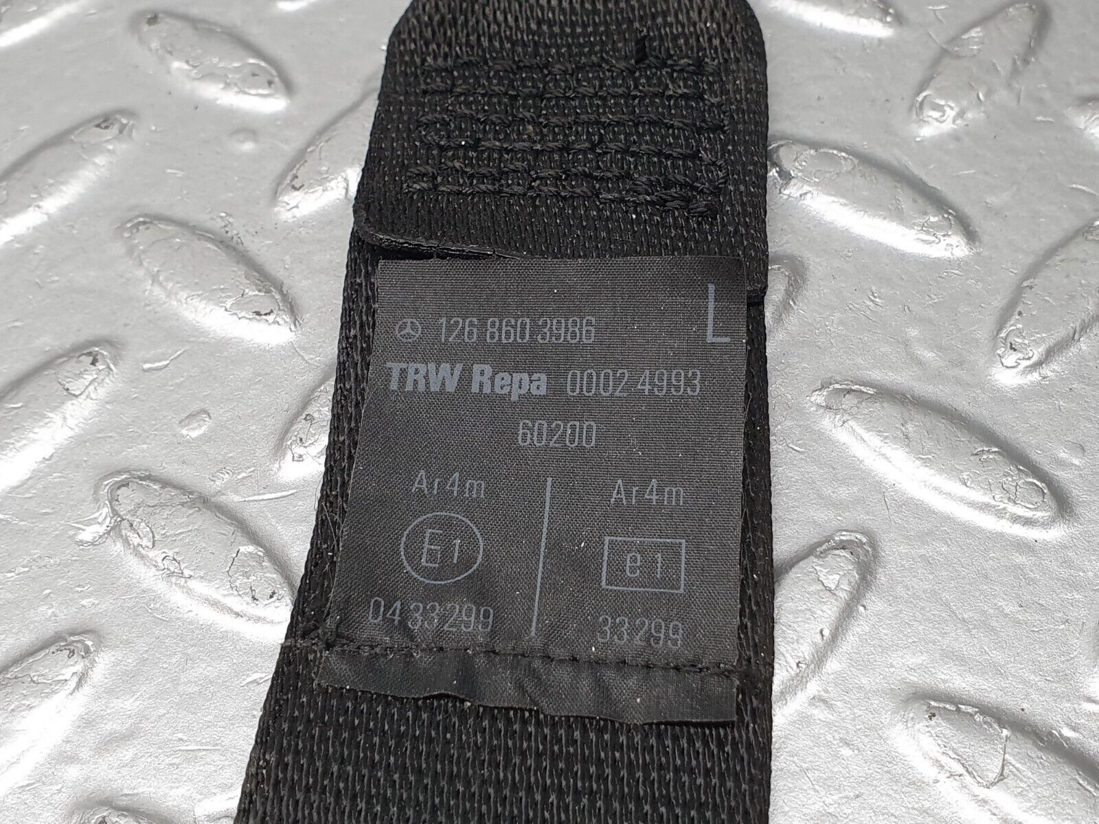 41269 Mercedes-Benz W126 300SE Front Left Seat Belt With Buckle 1268603986