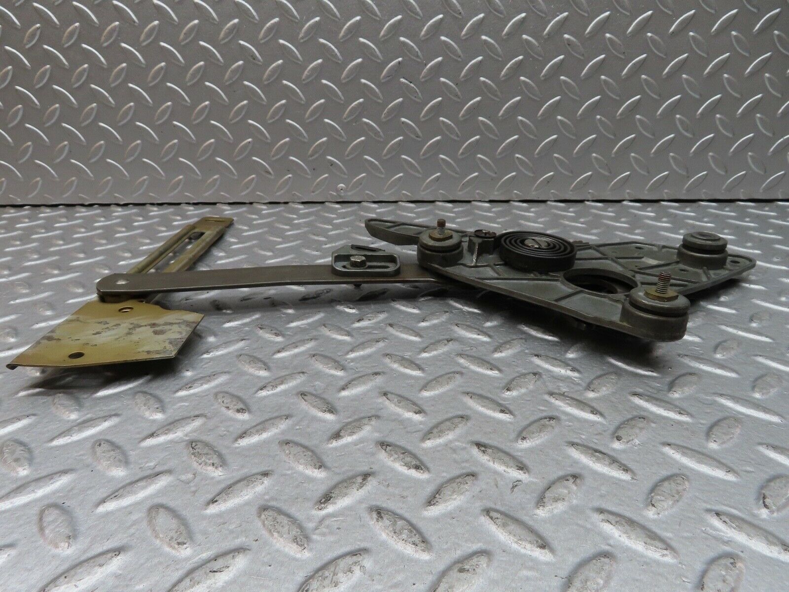 18535 Mercedes-Benz W116 450SEL Rear Left Power Window Regulator