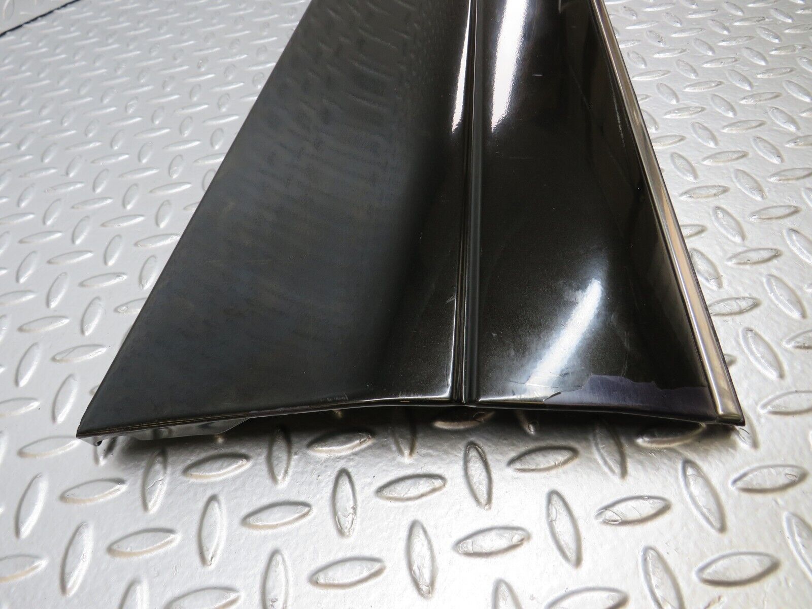 35293 Mercedes-Benz W140 Front Left Door Moulding Trim 1406907140