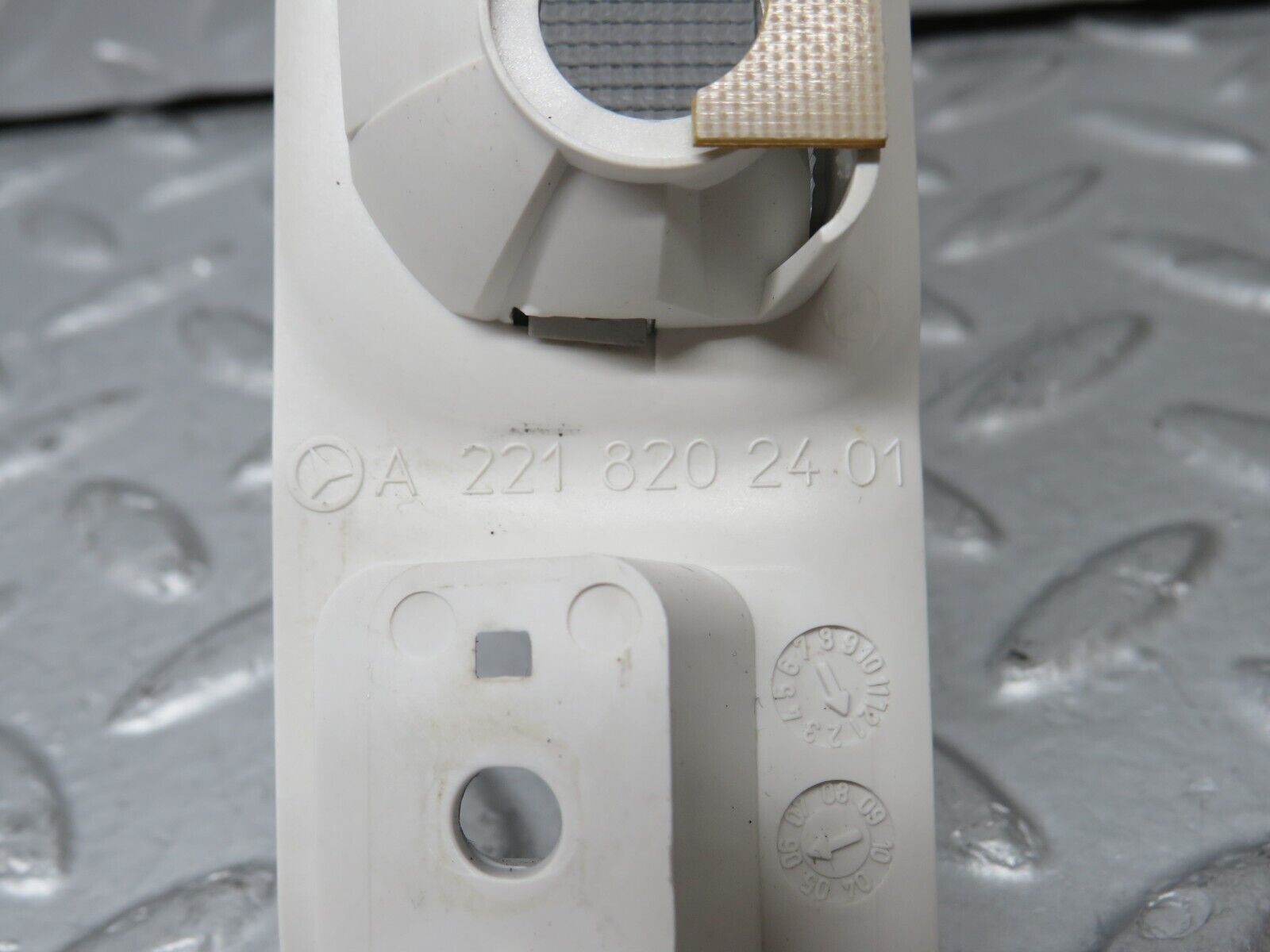 35157 Mercedes-Benz W221 Rear Right Interior Roof Light 2218202401