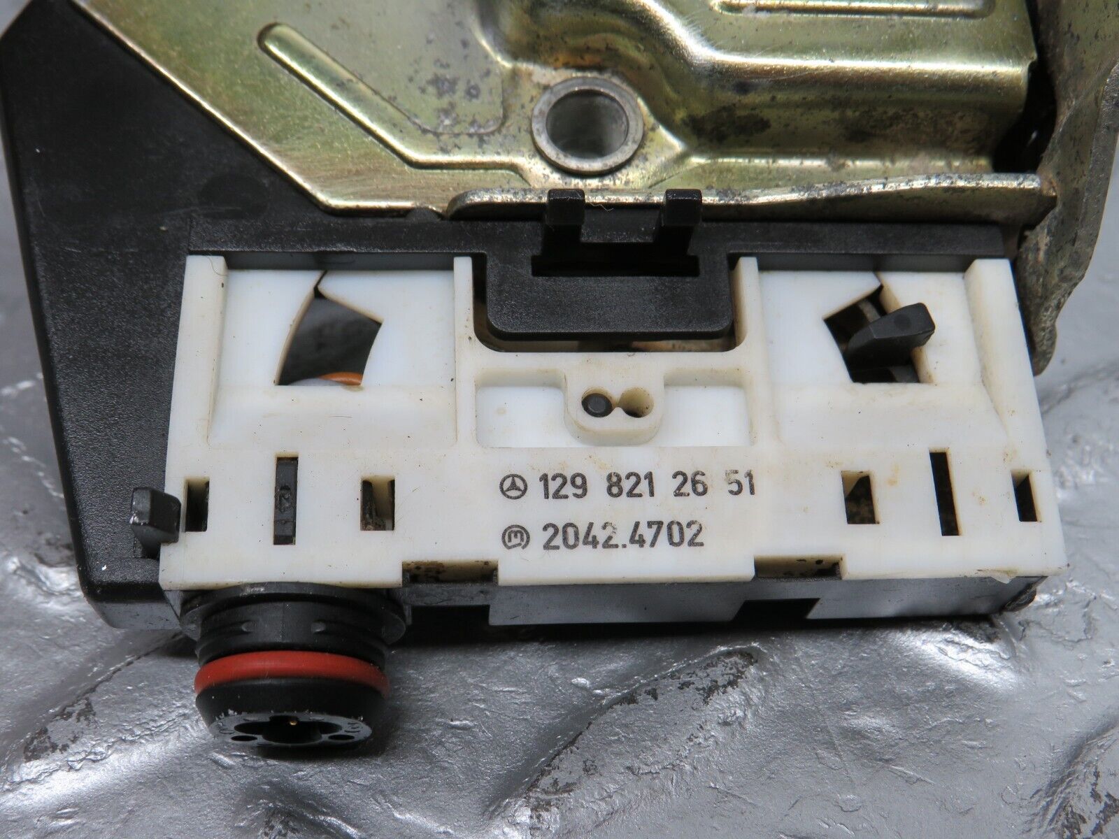 39464 Mercedes-Benz R129 320SL Coupe Right Door Lock Mechanism 1298212651